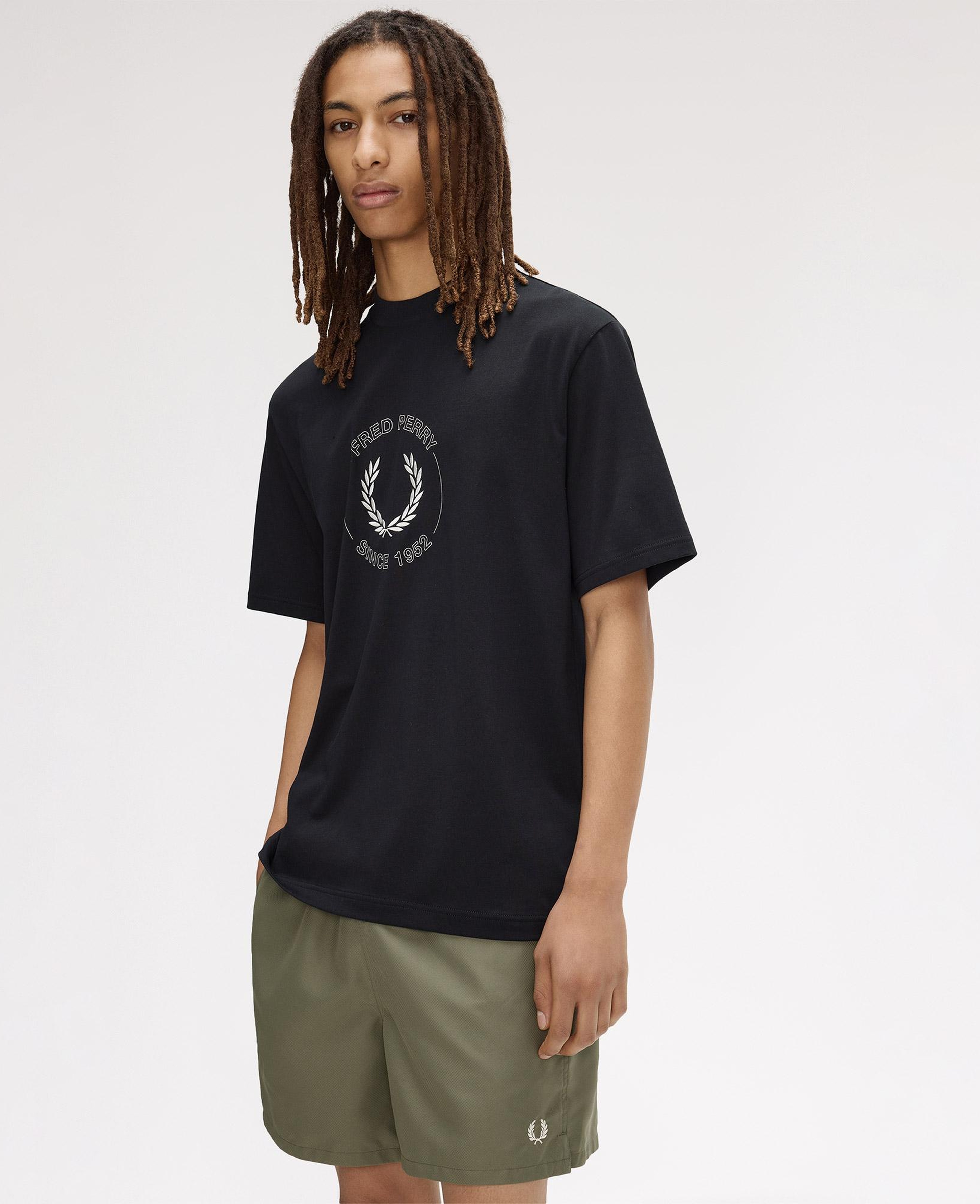 Fred Perry Circle Graphic Erkek Siyah T-Shirt