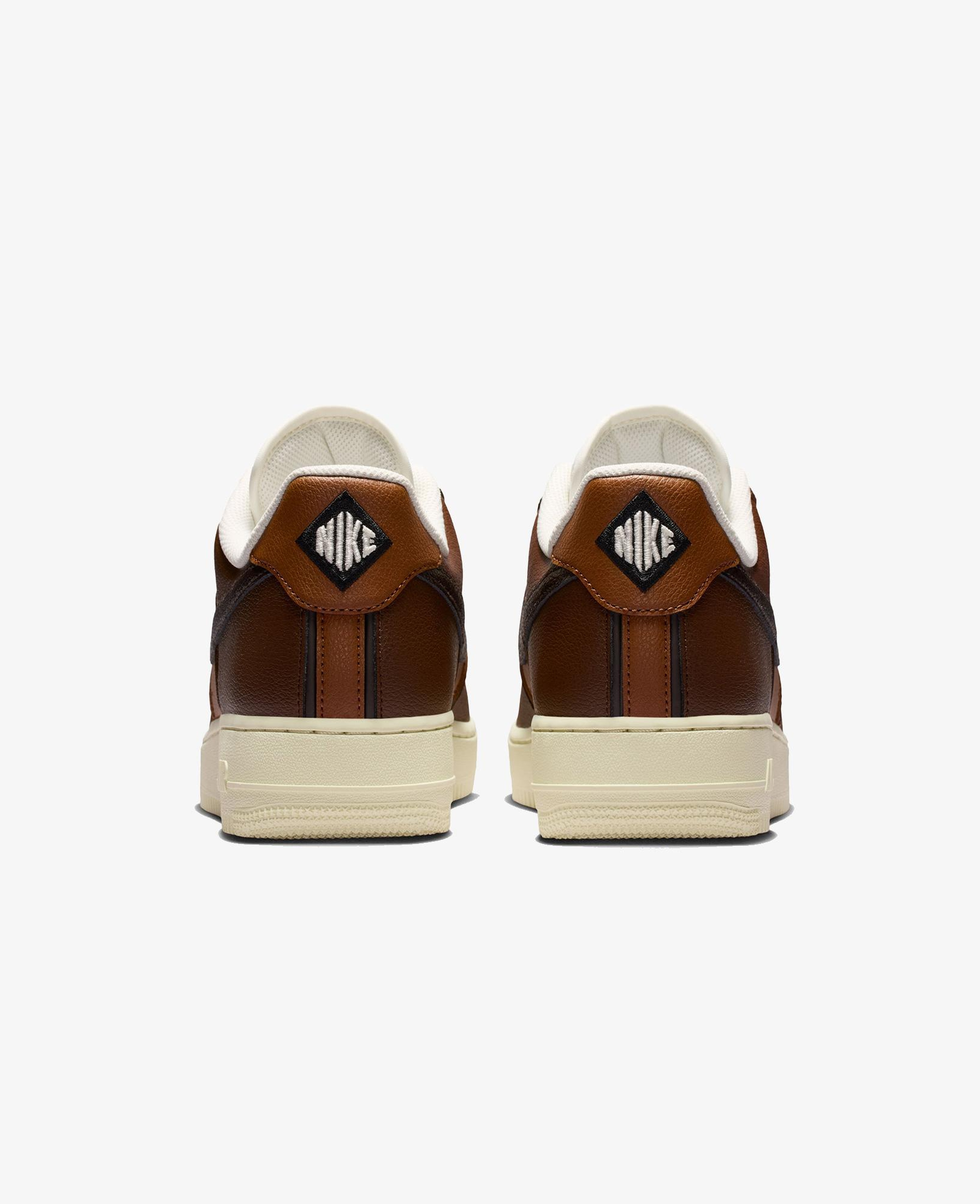 Nike Air Force 1 '07 LV8 Erkek Kahverengi Spor Ayakkabı