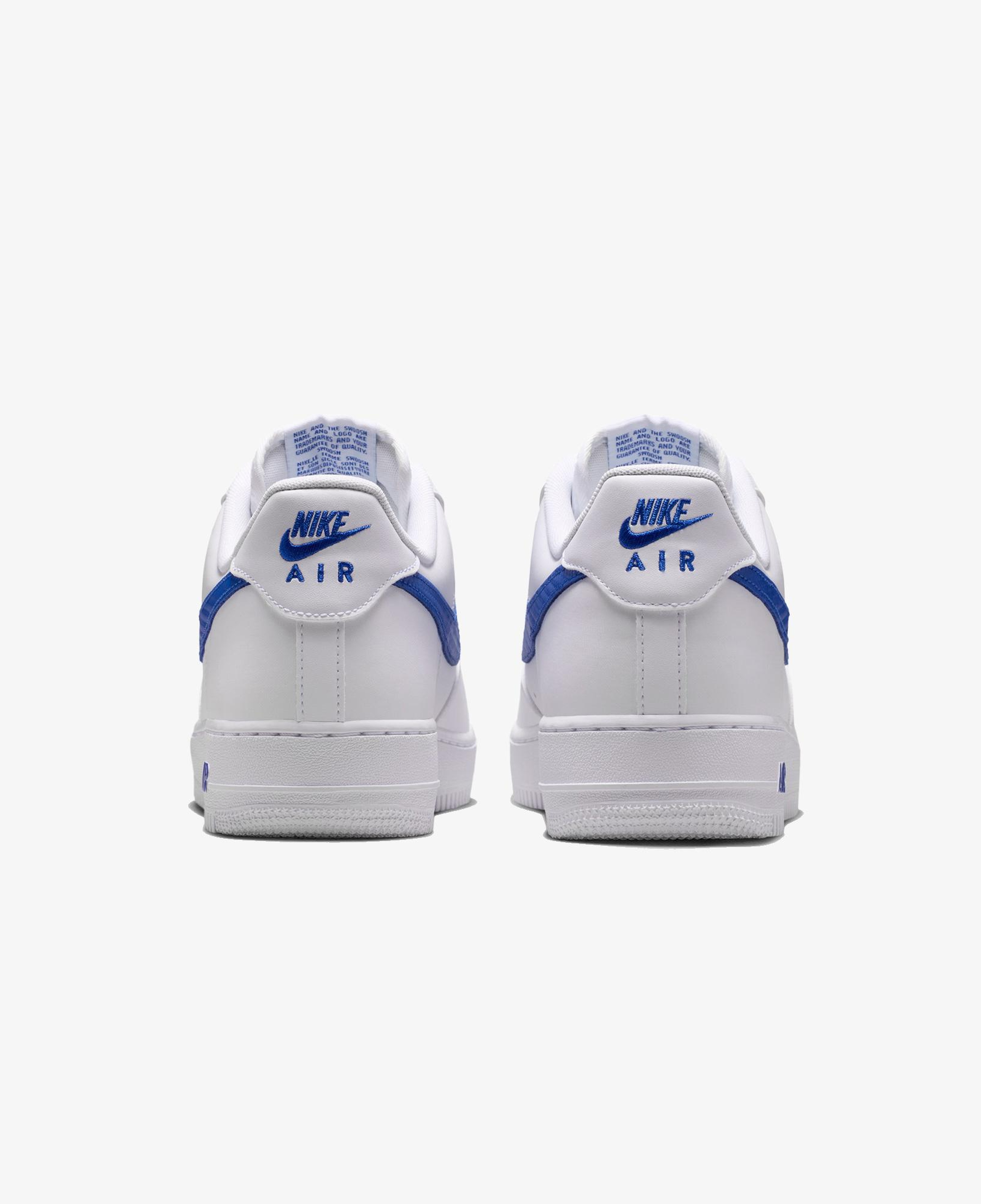 Nike Air Force 1 '07 Erkek Beyaz Spor Ayakkabı