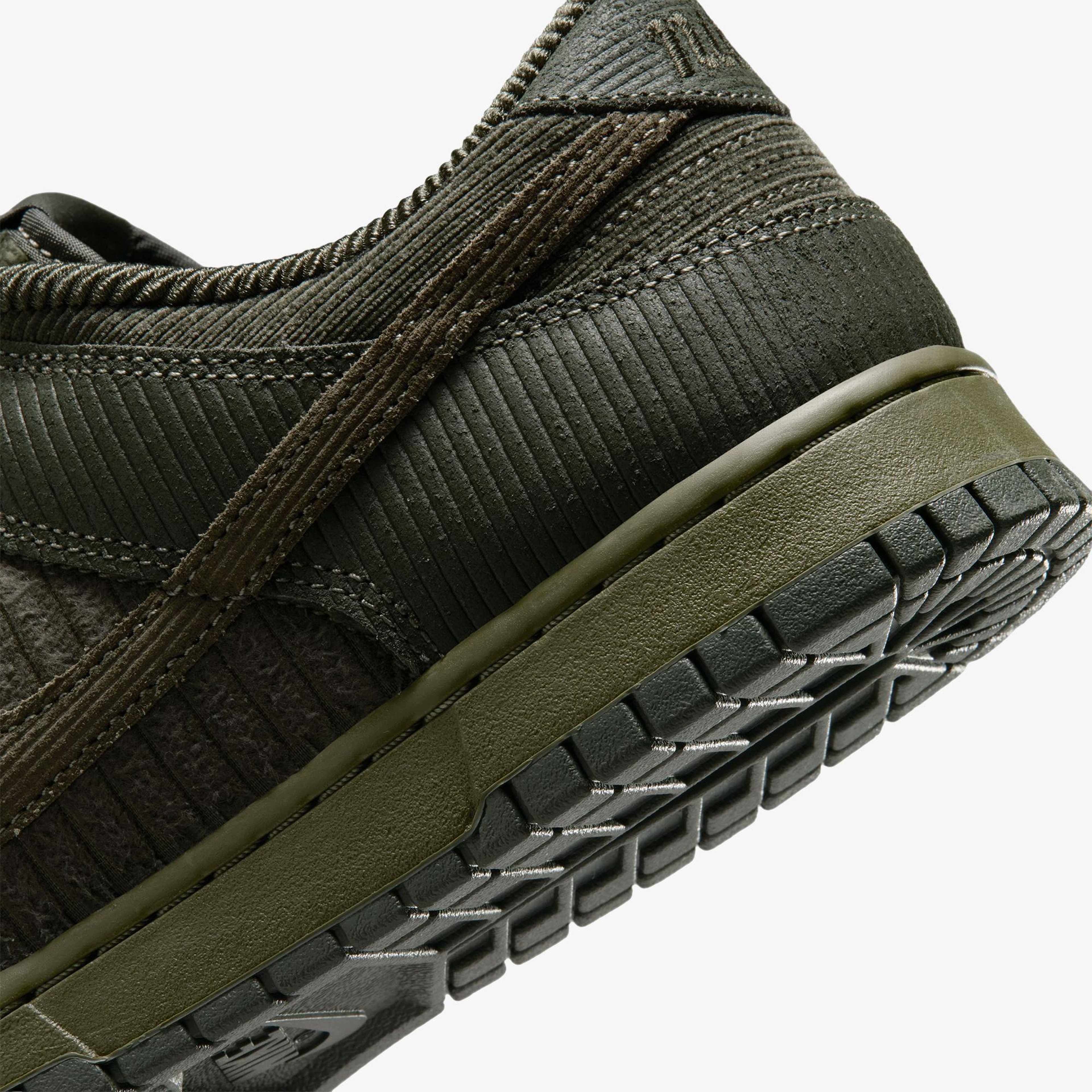 Nike Dunk Low Retro Premium Erkek Yeşil Spor Ayakkabı