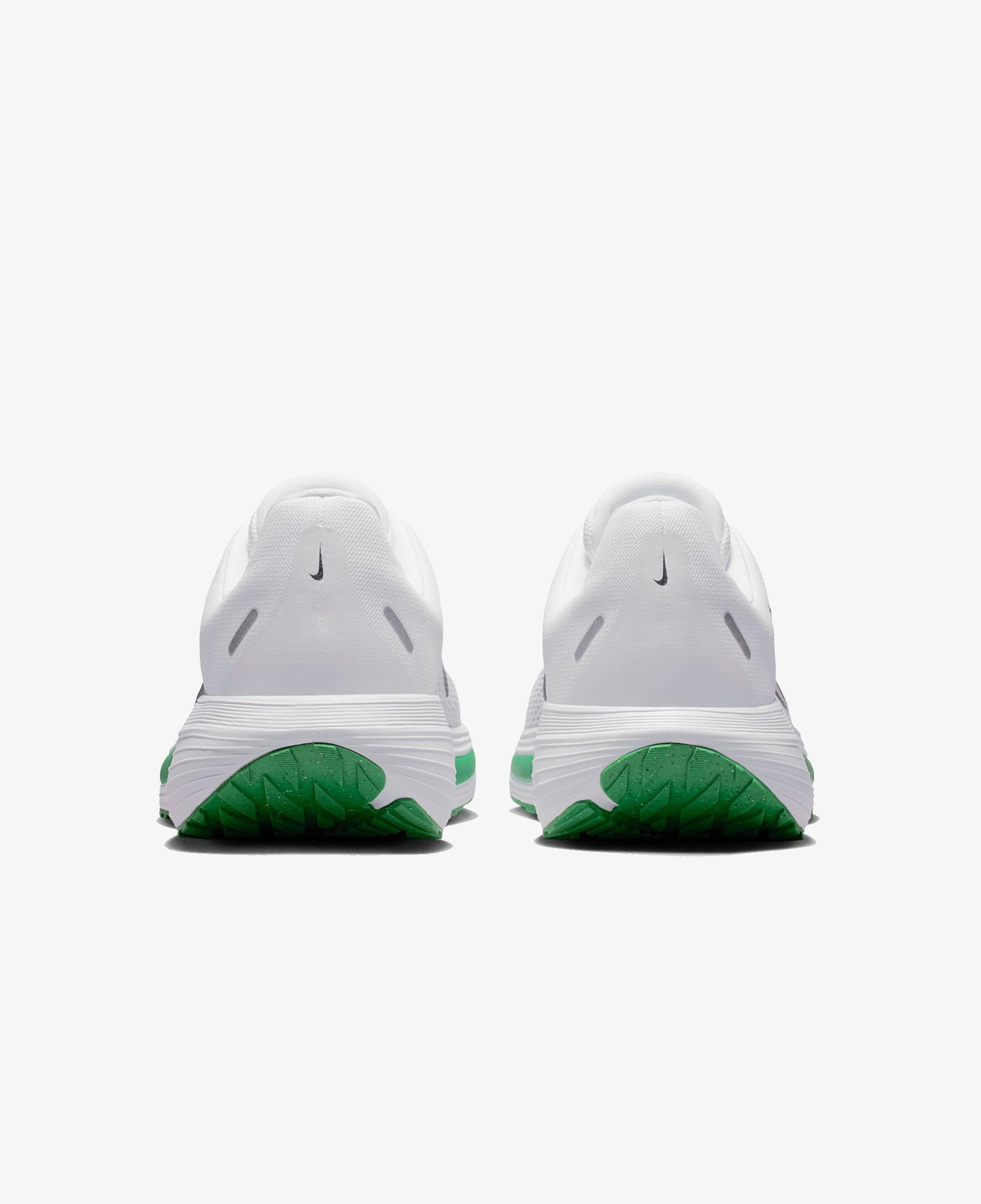 Nike Quest 7 Erkek Beyaz Koşu Ayakkabısı