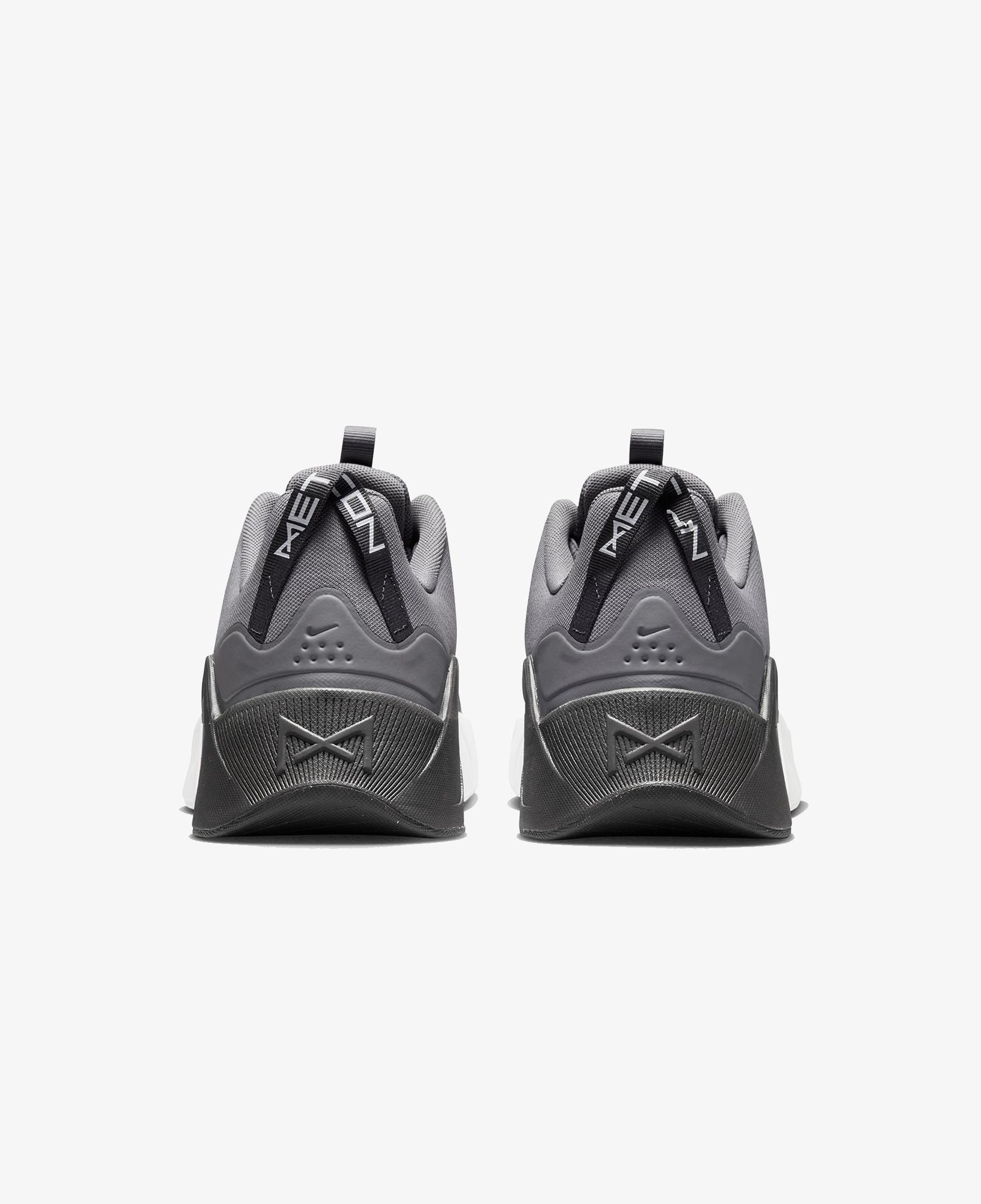 Nike Free Metcon 7 Erkek Gri Spor Ayakkabı