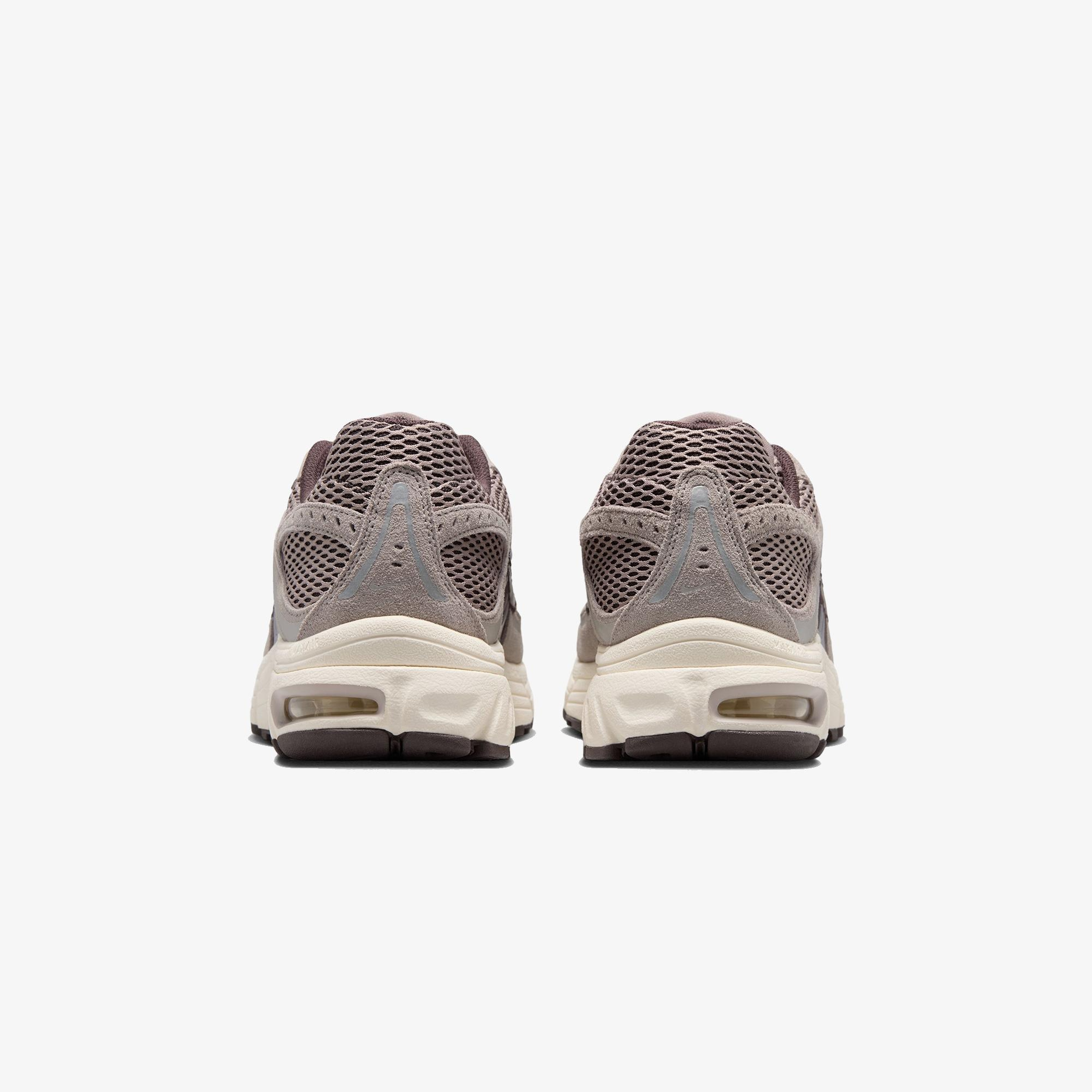 Nike Air Max Moto 2K Erkek Kahverengi Spor Ayakkabı