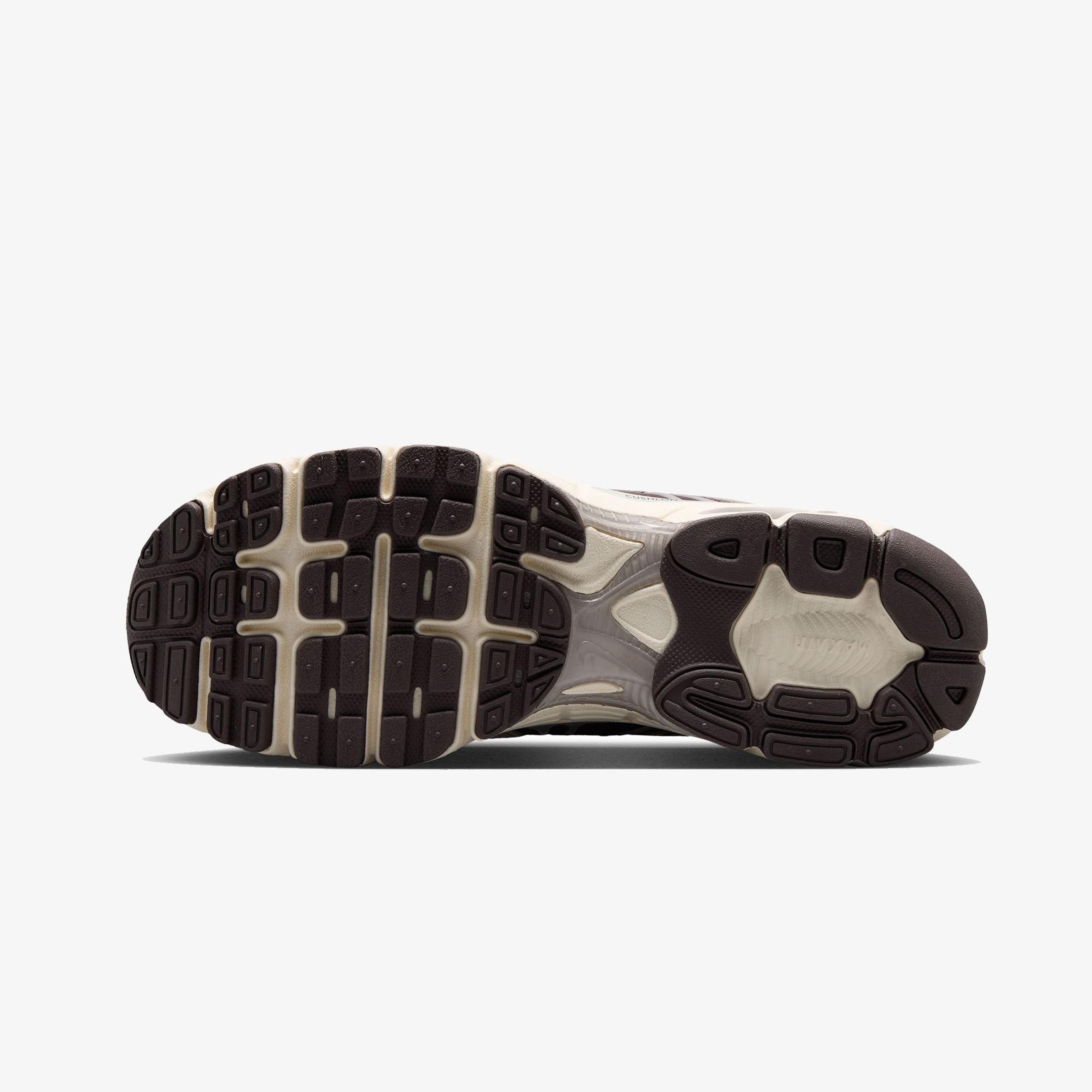 Nike Air Max Moto 2K Erkek Kahverengi Spor Ayakkabı