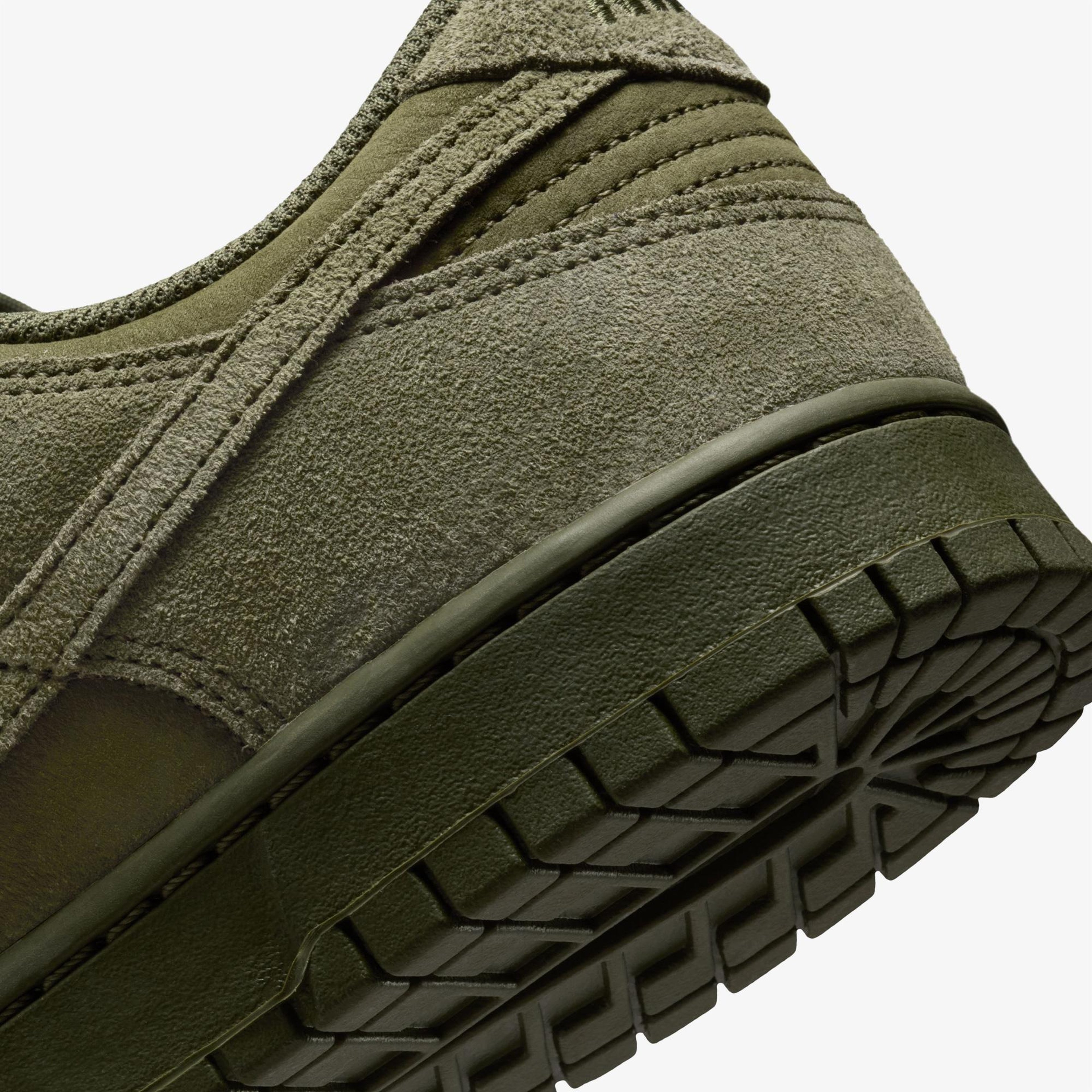 Nike Dunk Low Retro SE Erkek Yeşil Spor Ayakkabı