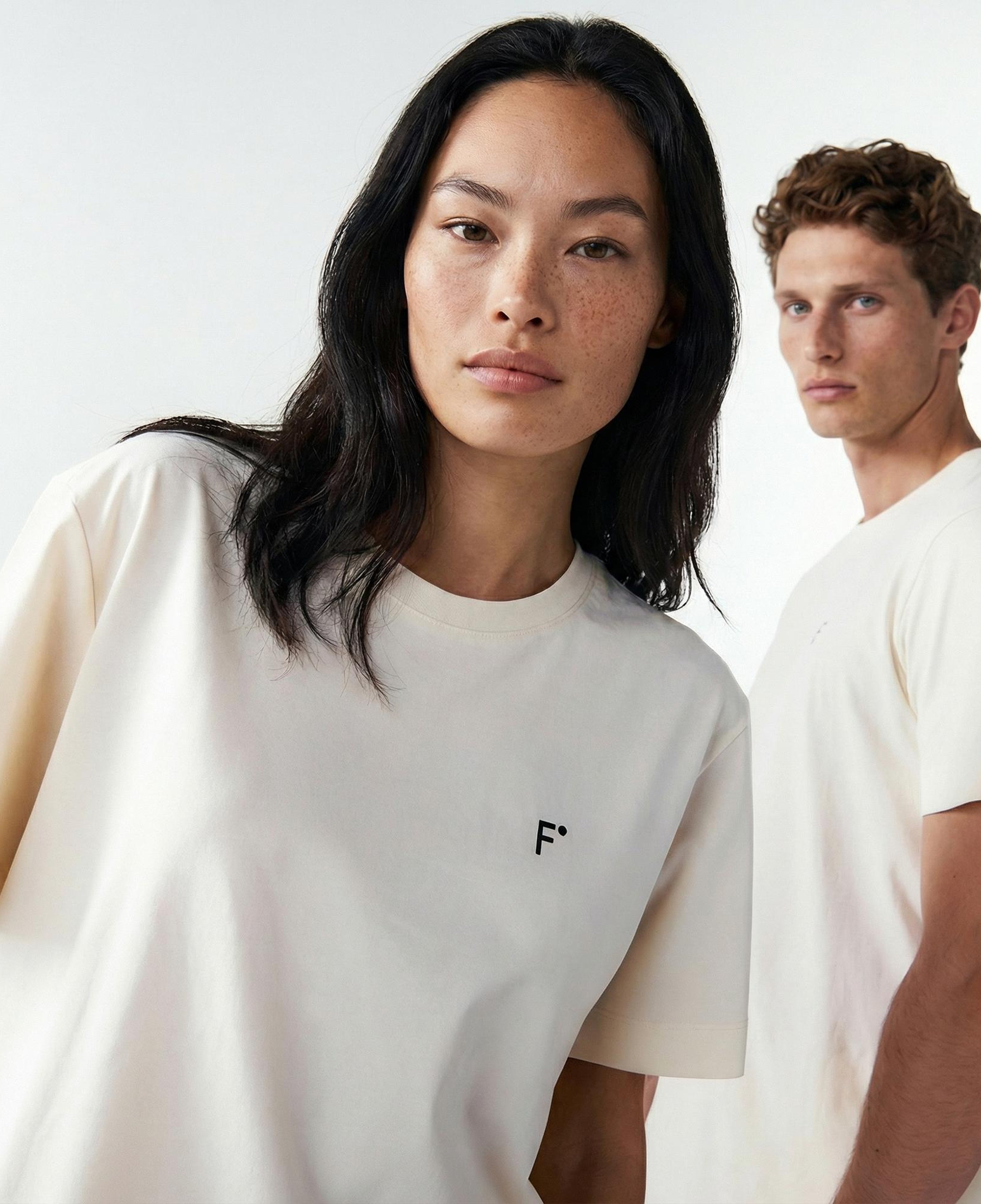 FashFed Unisex Bej T-Shirt