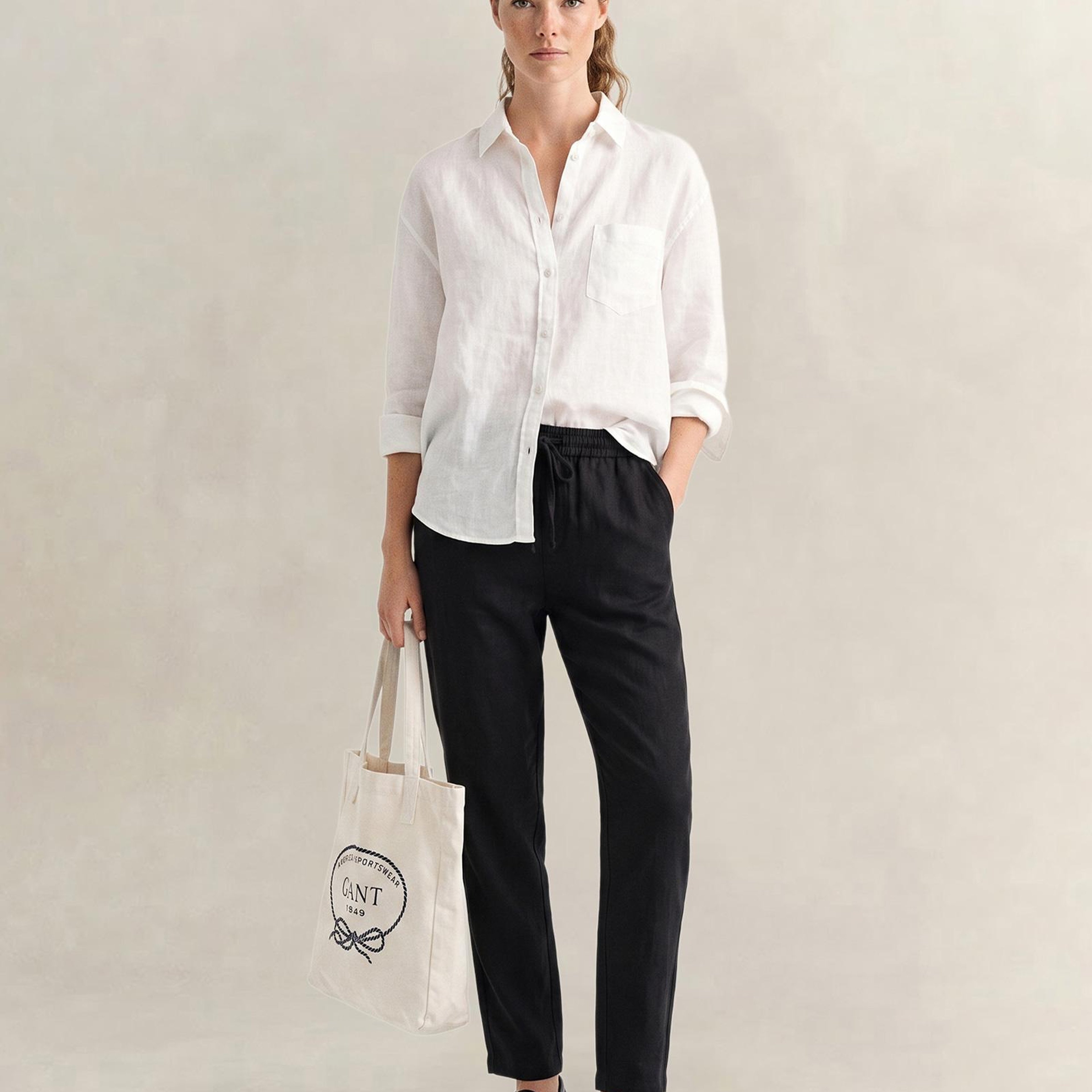 GANT Kadın Siyah Regular Fit Jogger Pantolon