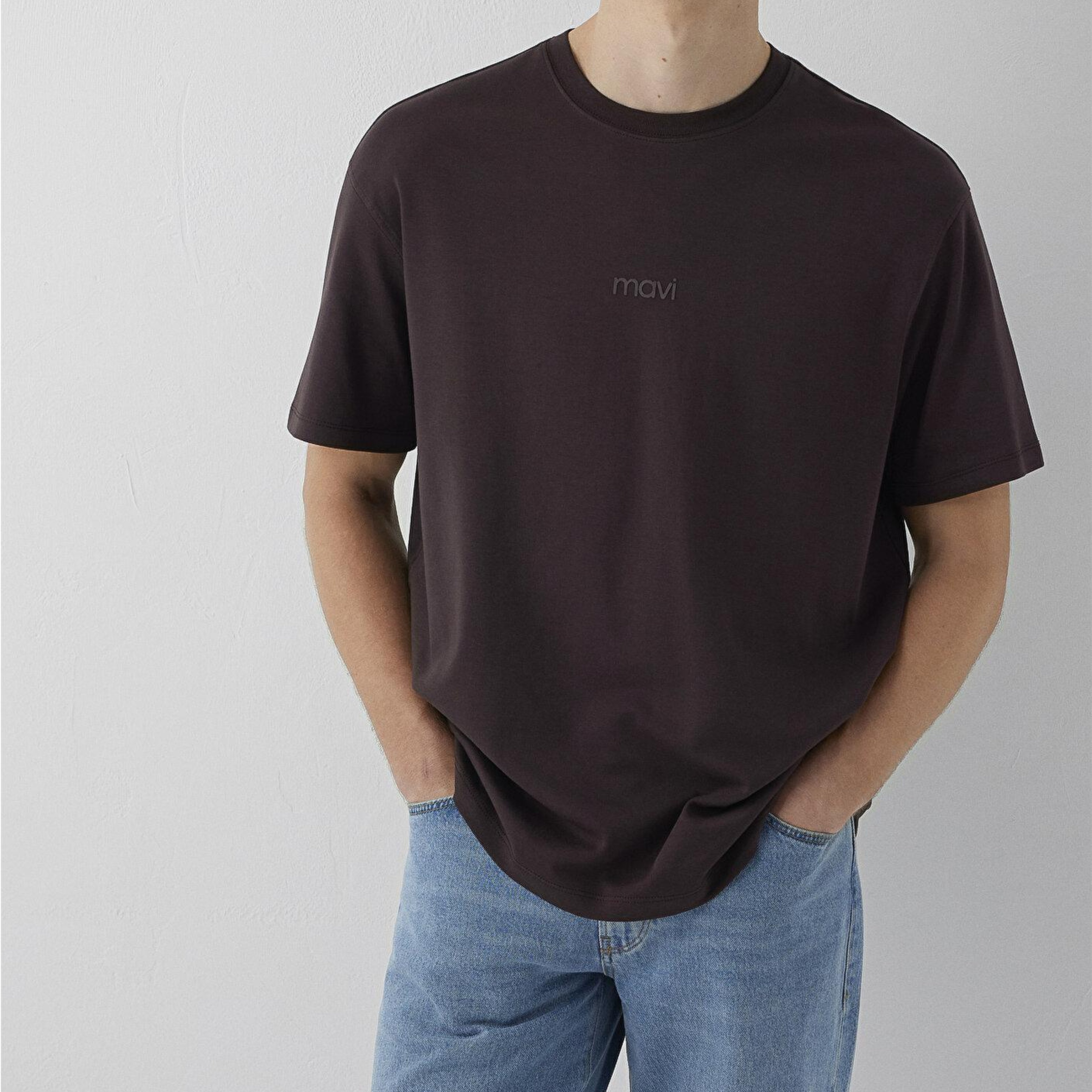 Mavi Mavi Logo Kahverengi Basic İnterlok Tişört Loose Fit / Bol Rahat Kesim 0613102-88083
