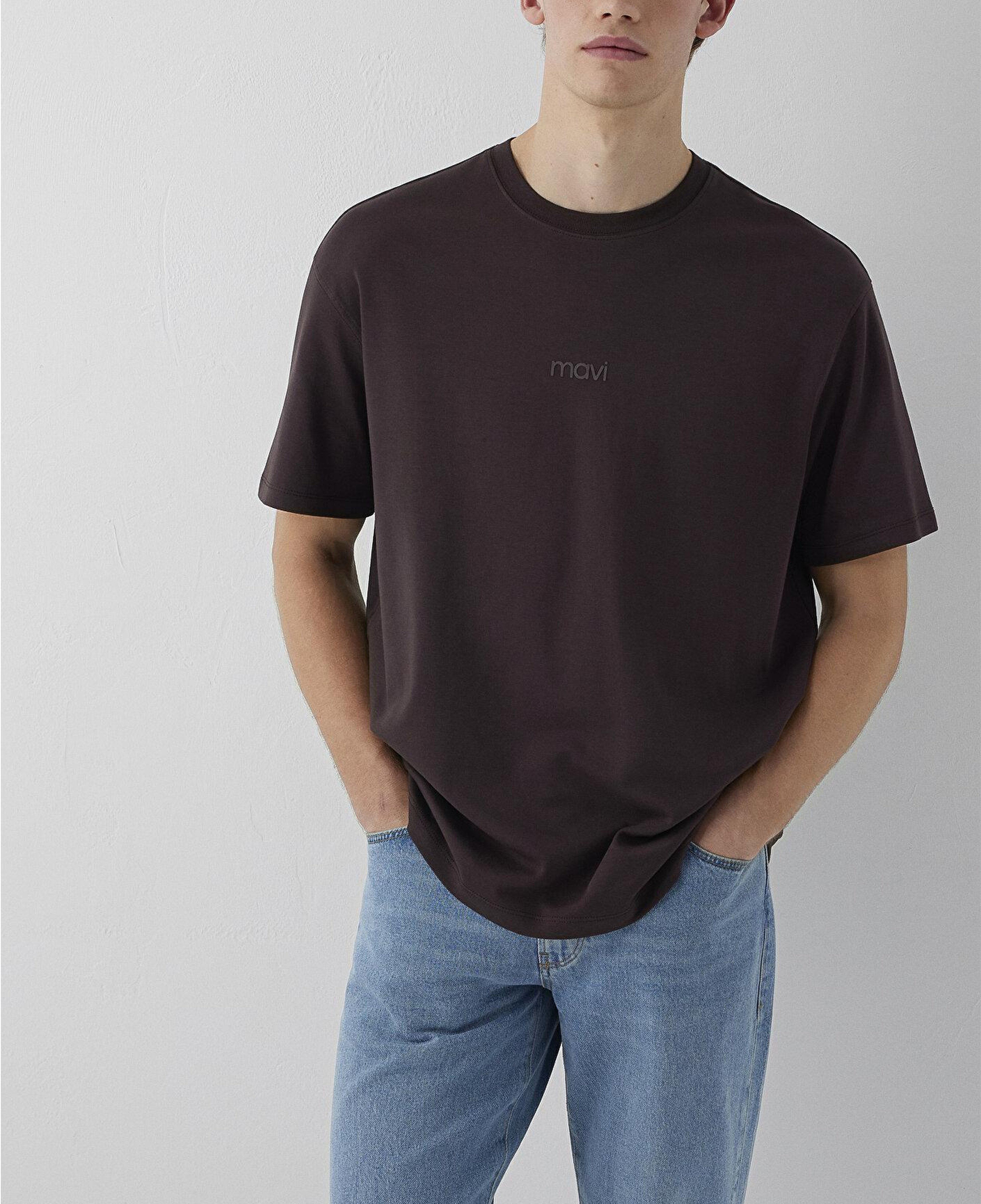 Mavi Mavi Logo Kahverengi Basic İnterlok Tişört Loose Fit / Bol Rahat Kesim 0613102-88083