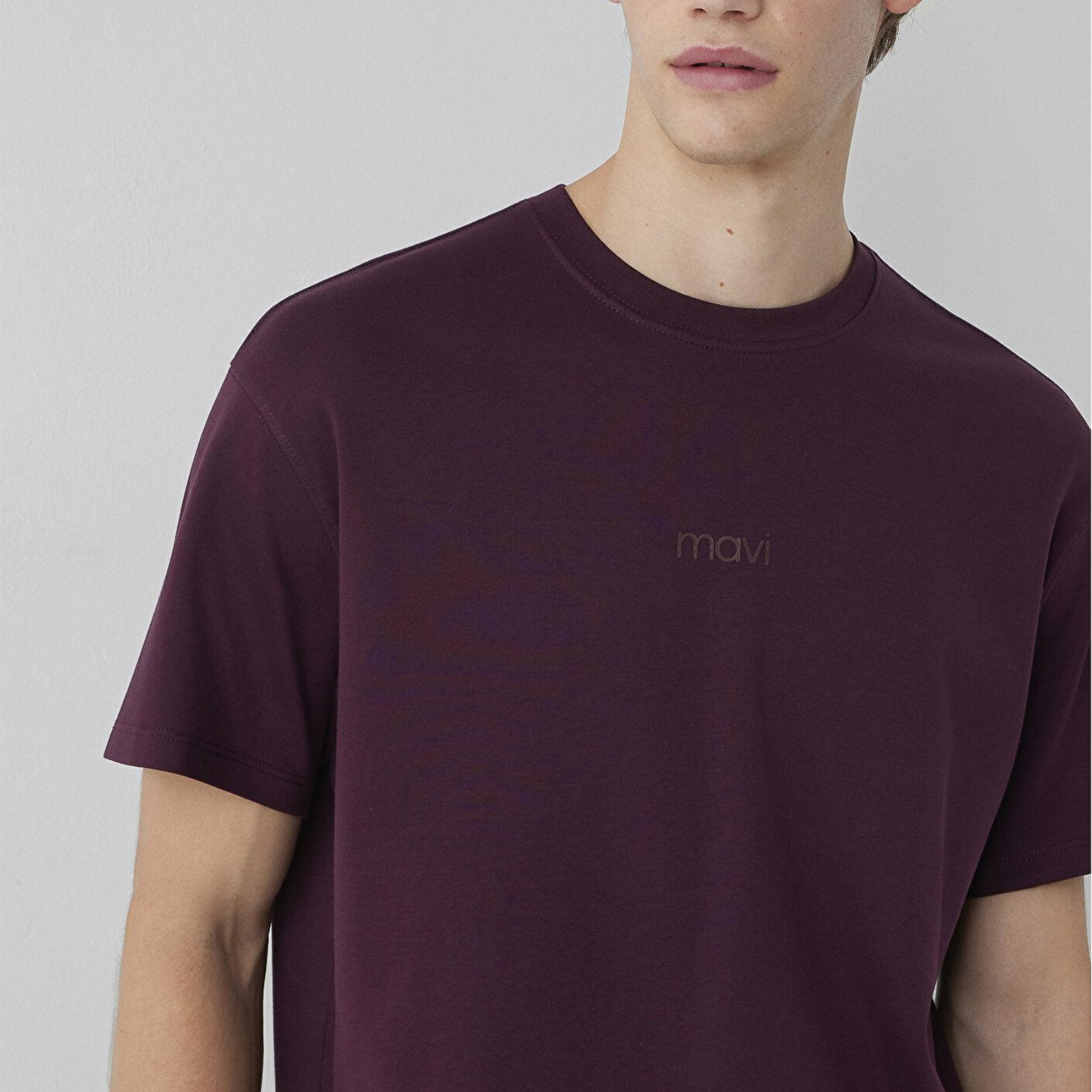 Mavi Mavi Logo Bordo Basic İnterlok Tişört Loose Fit / Bol Rahat Kesim 0613102-70434