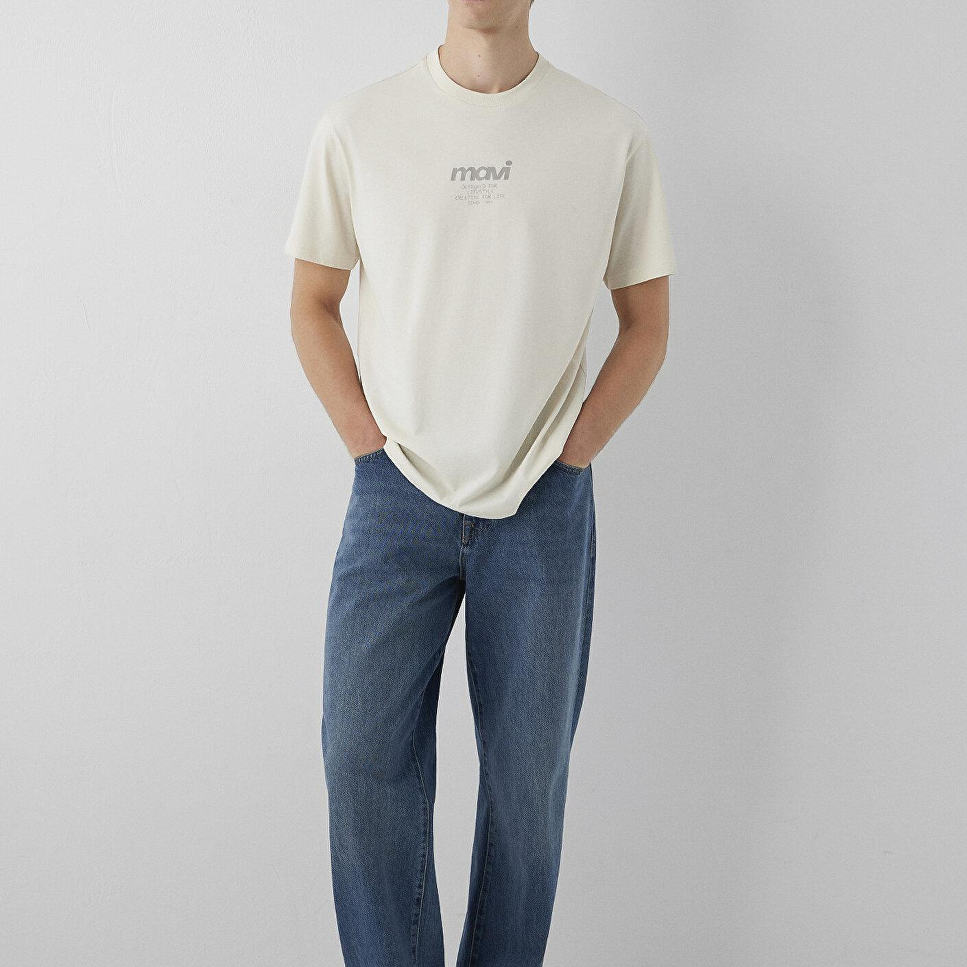 Mavi Mavi Logo Baskılı Bej Tişört Loose Fit / Bol Rahat Kesim 0613673-70134