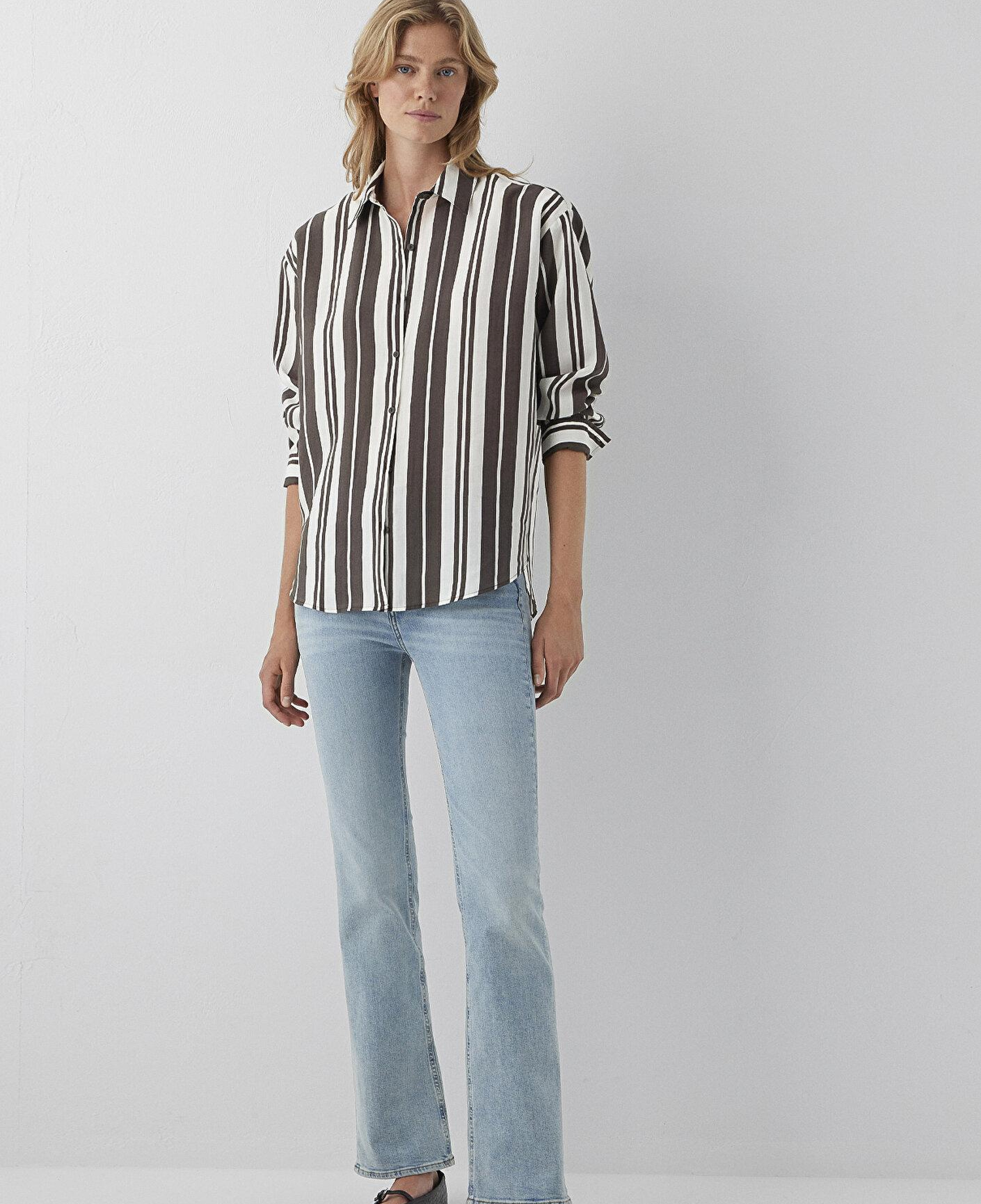 Mavi Çizgili Kahverengi Gömlek Loose Fit / Bol Rahat Kesim 1220395-A6726