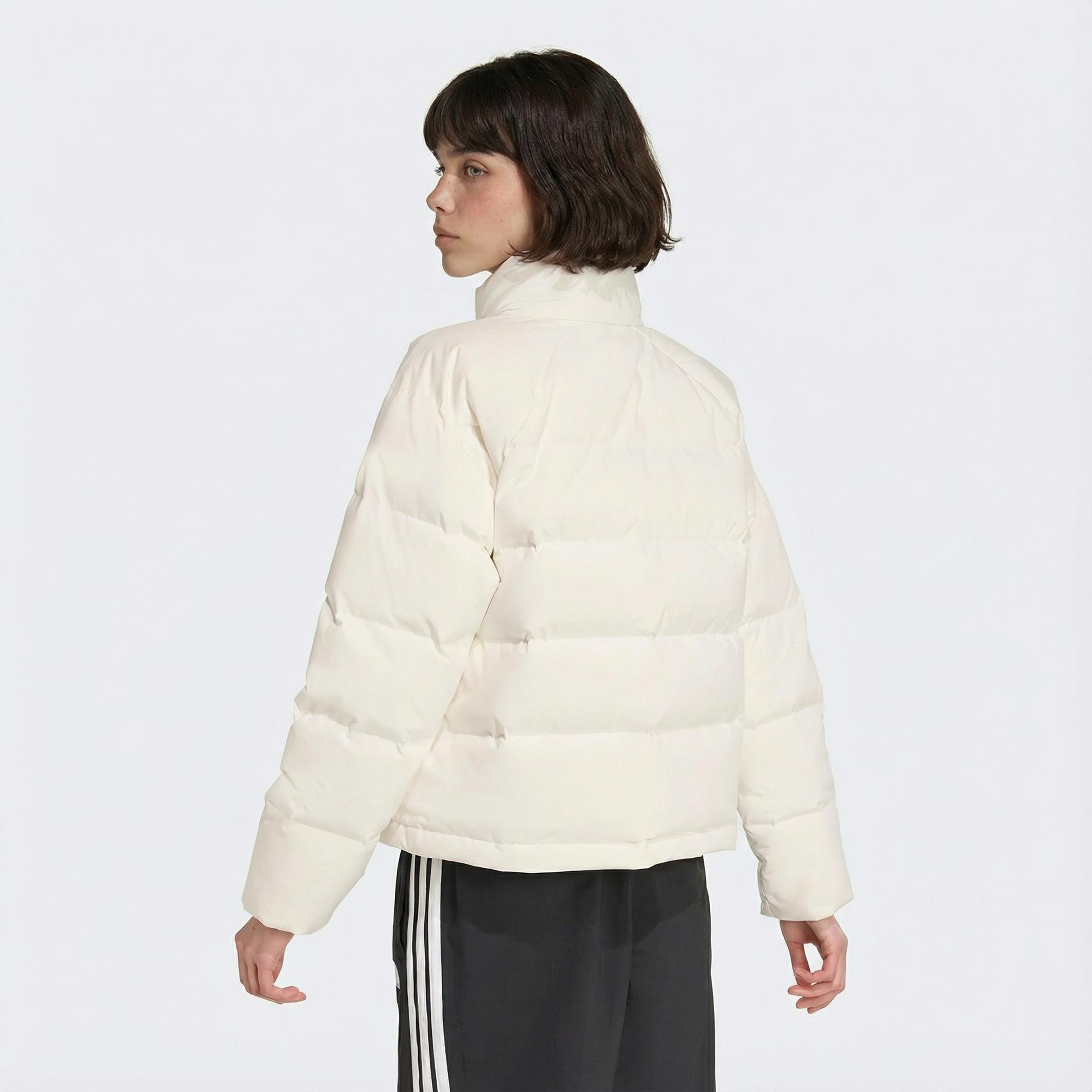 adidas Helionic Relaxed Kadın Beyaz Mont