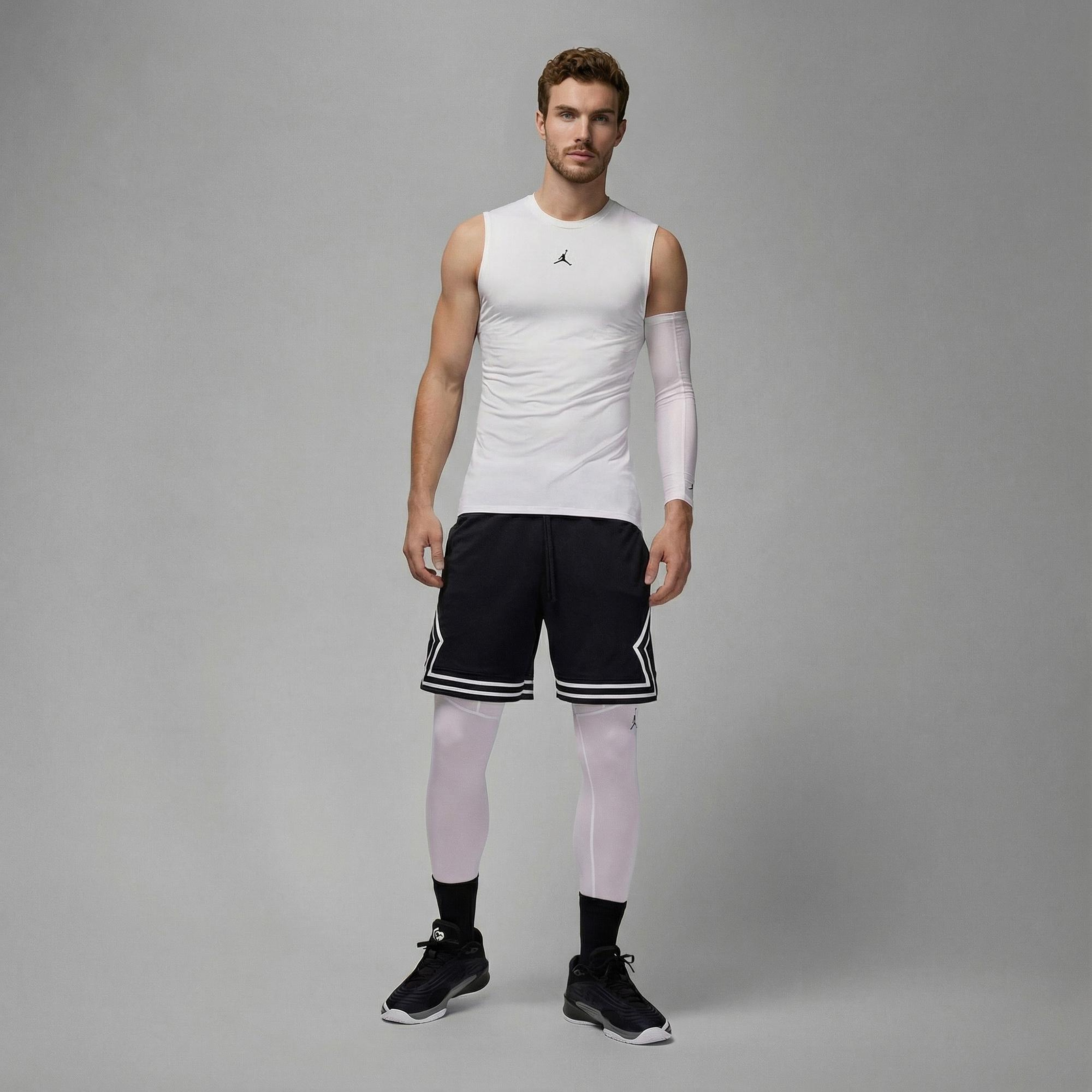 Jordan Dri-Fit Sport Erkek Beyaz Kolsuz T-Shirt