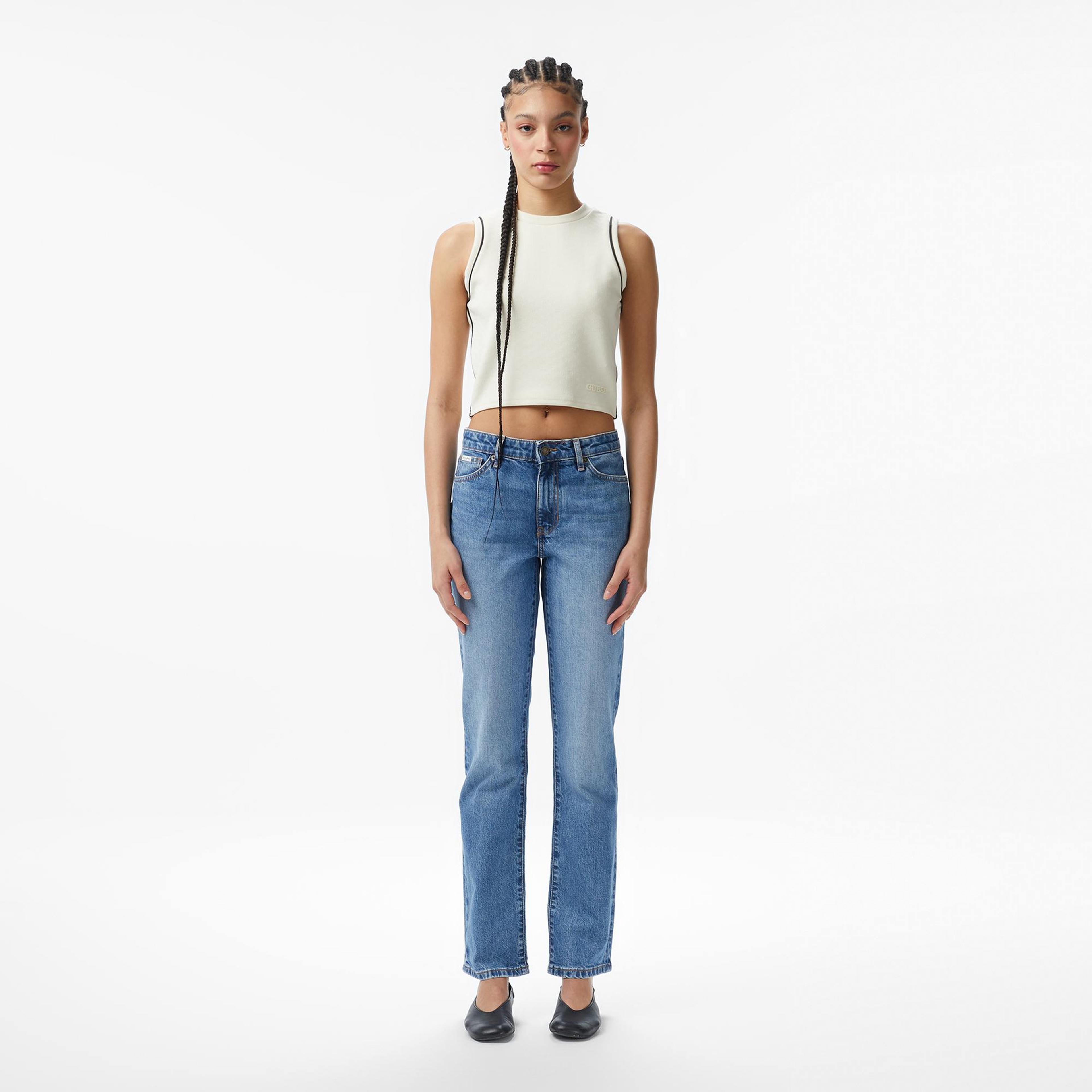 Guess Clara Aktif Kadın Beyaz Crop Top