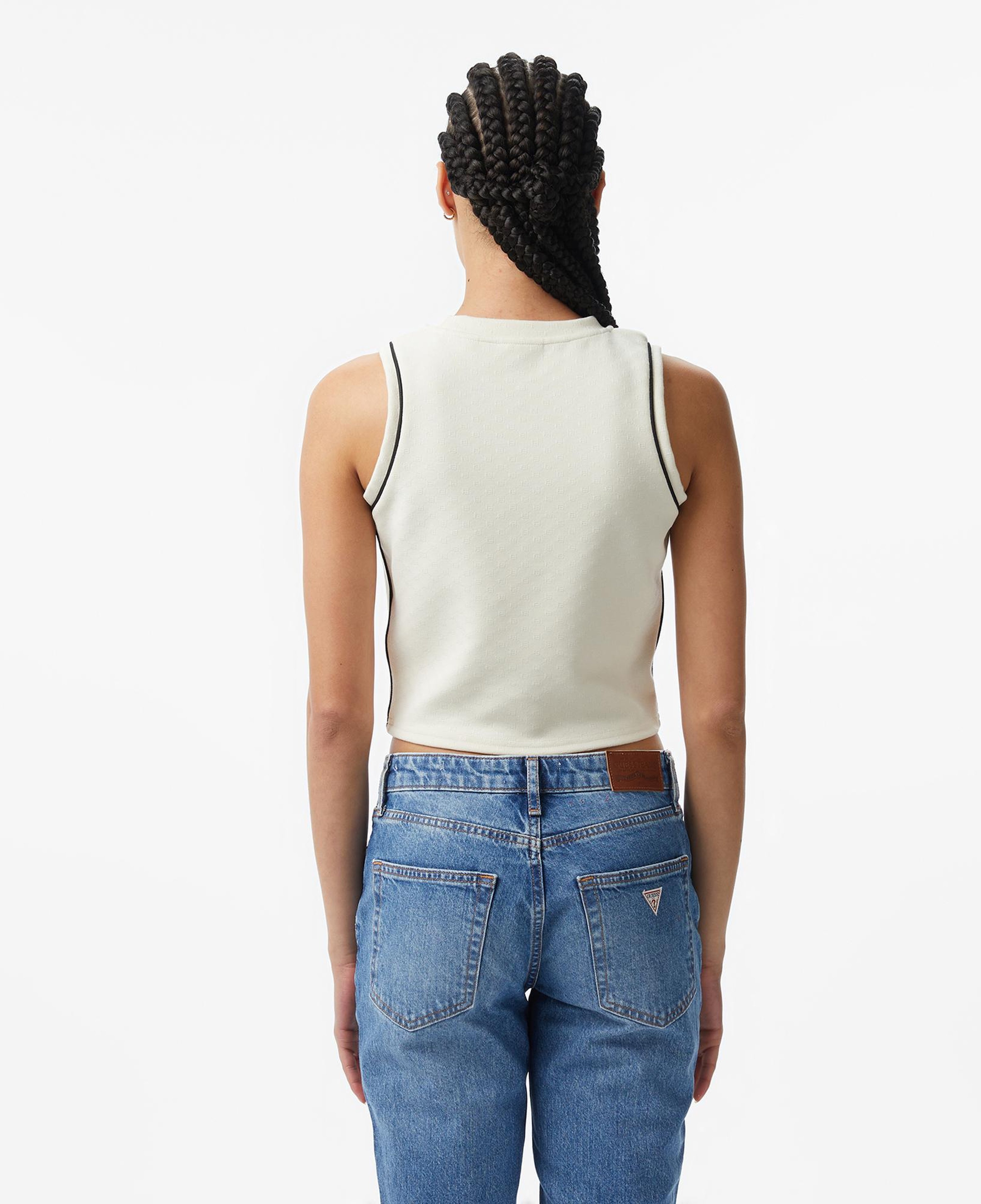 Guess Clara Aktif Kadın Beyaz Crop Top