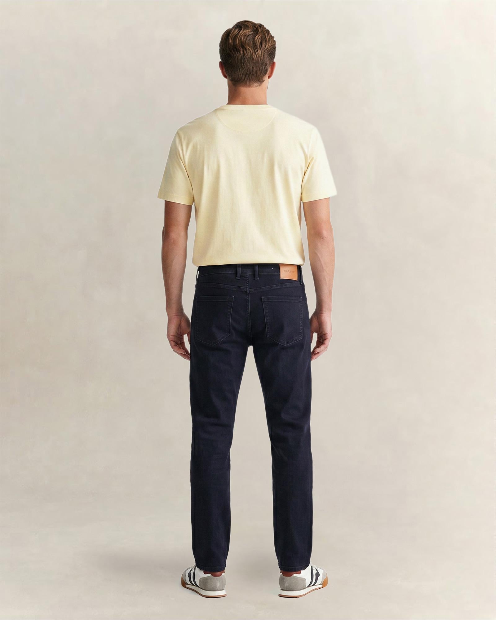 GANT Erkek Lacivert Regular Fit Logolu Jean