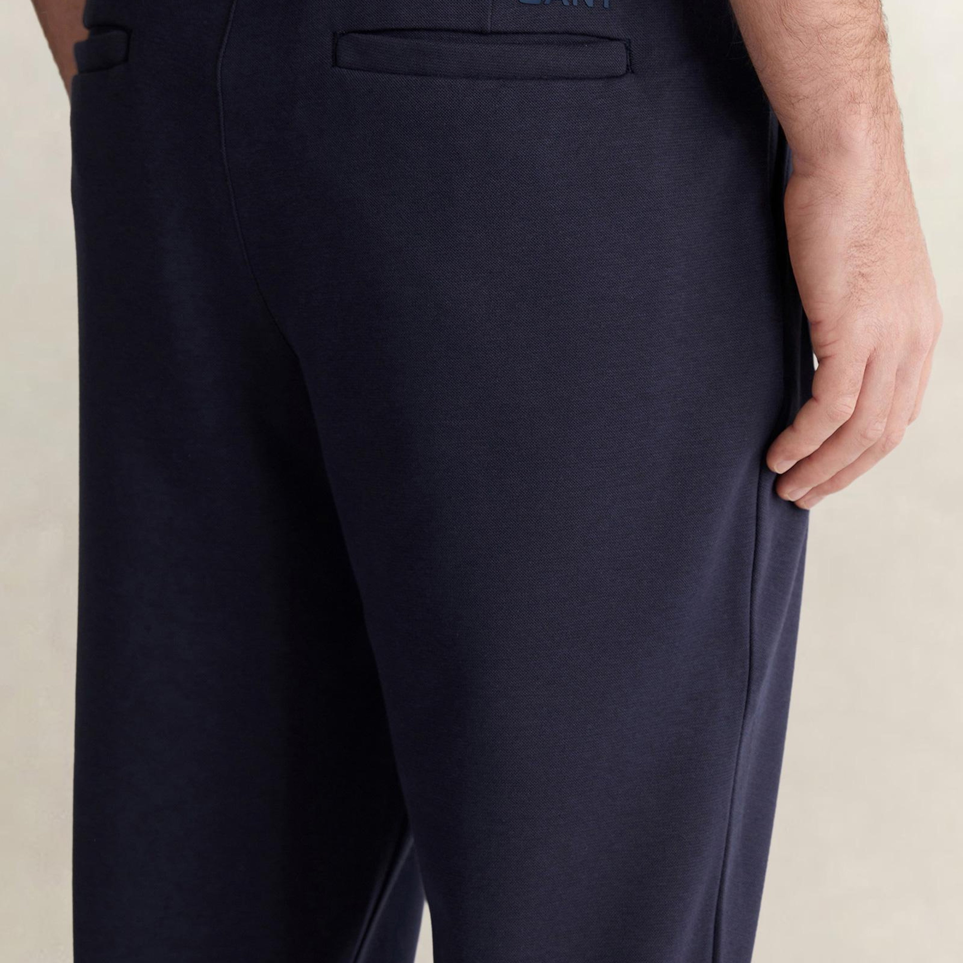GANT Erkek Lacivert Regular Fit Jogger Pantolon