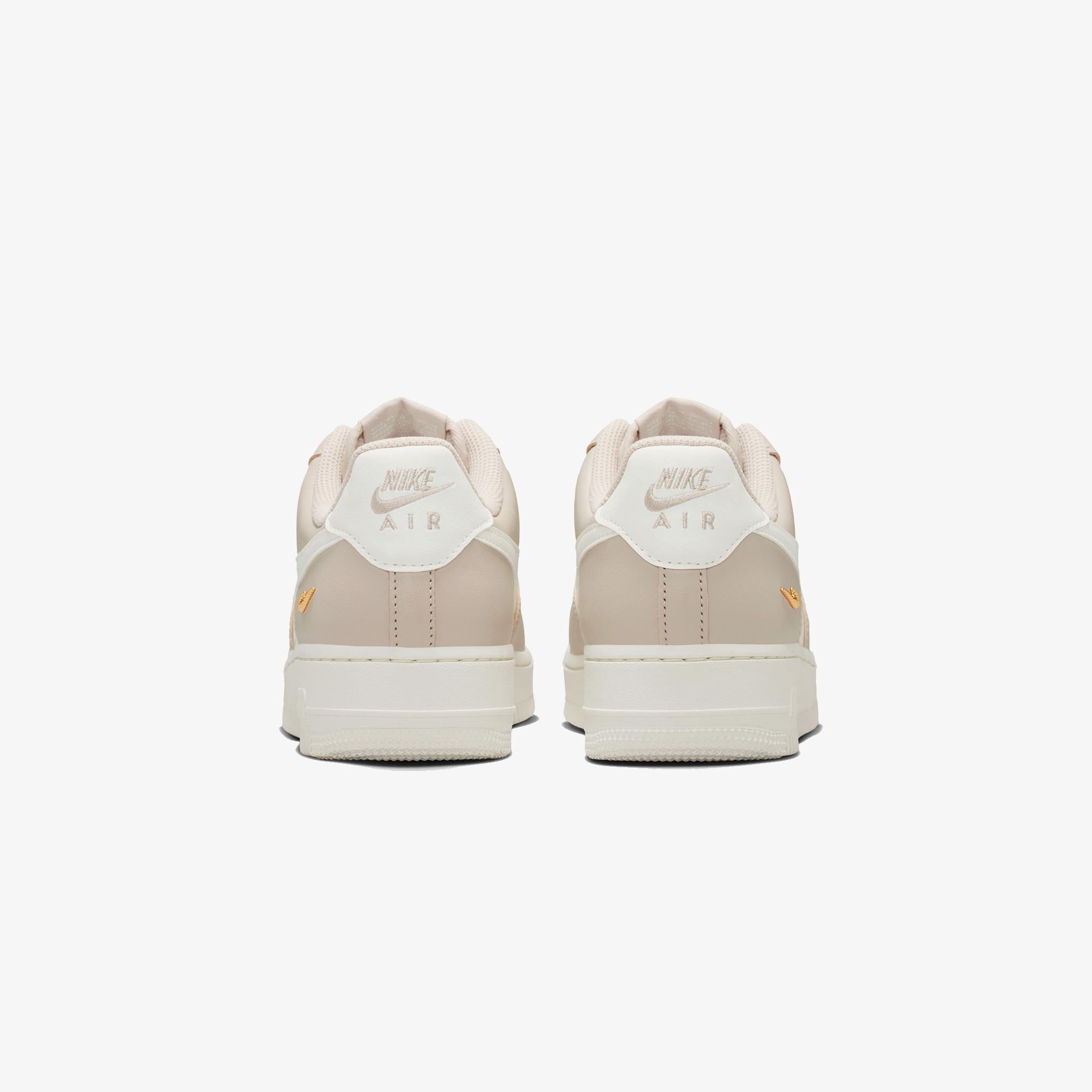 Nike Air Force 1 '07 Low Kadın Bej Spor Ayakkabı