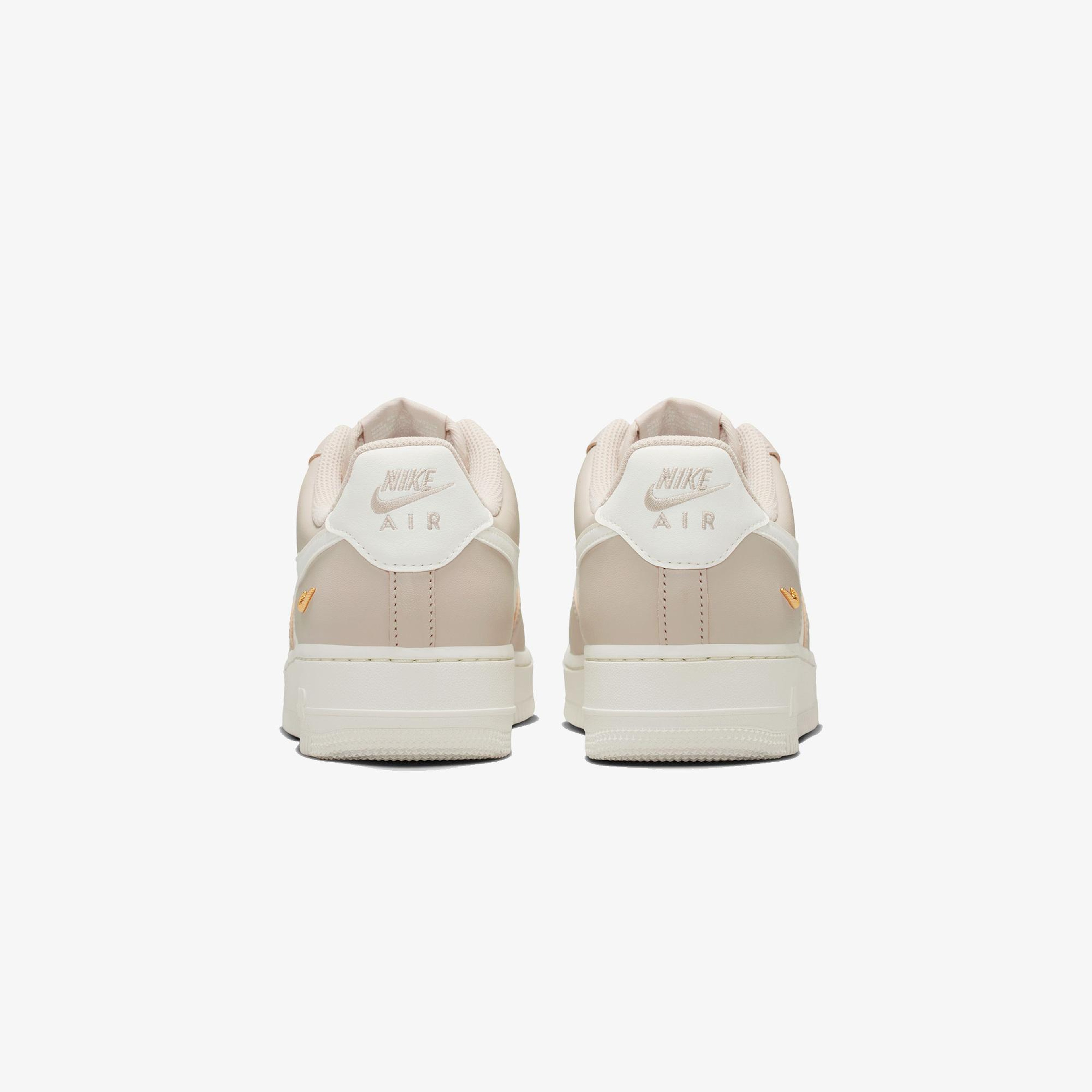 Nike Air Force 1 '07 Low Kadın Bej Spor Ayakkabı