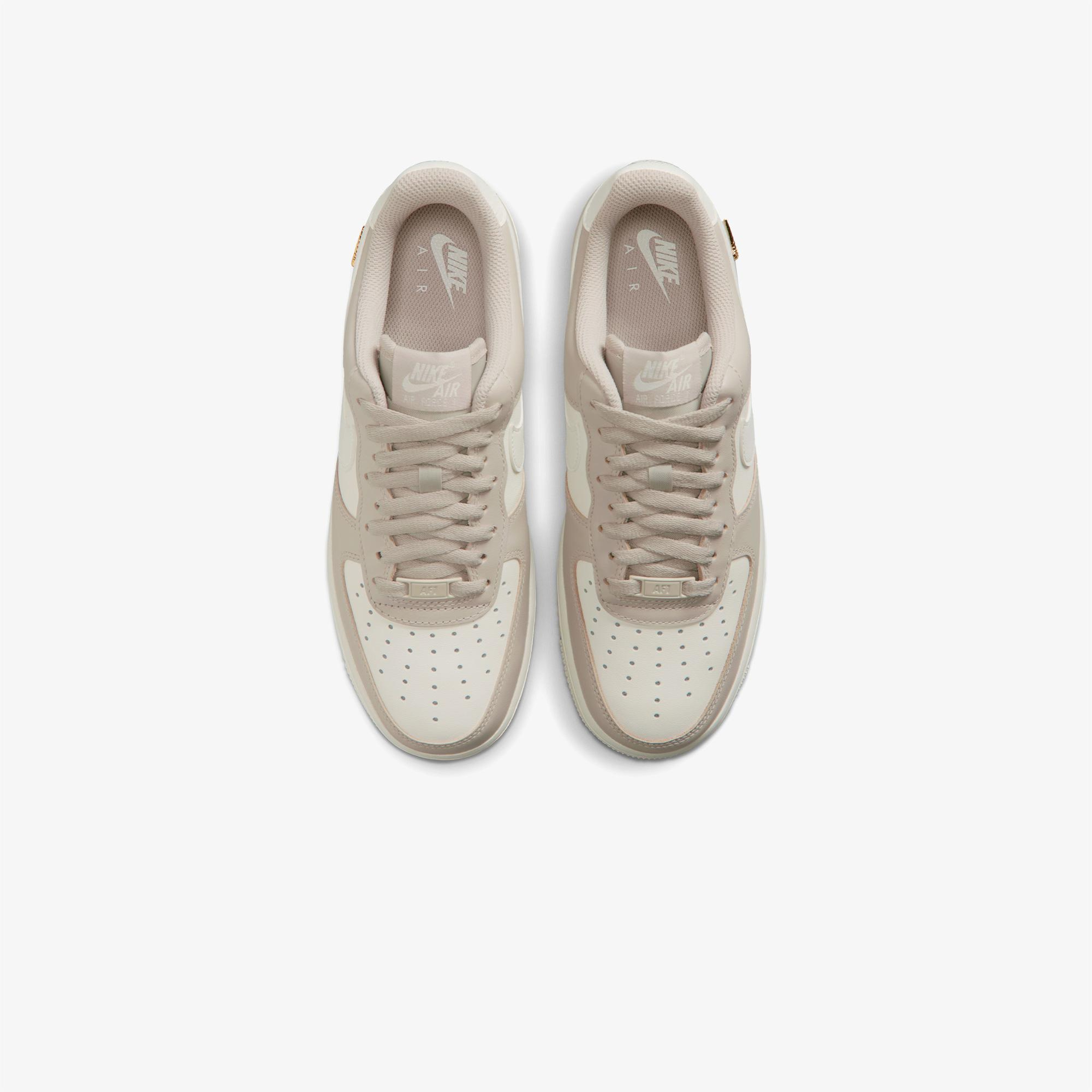Nike Air Force 1 '07 Low Kadın Bej Spor Ayakkabı
