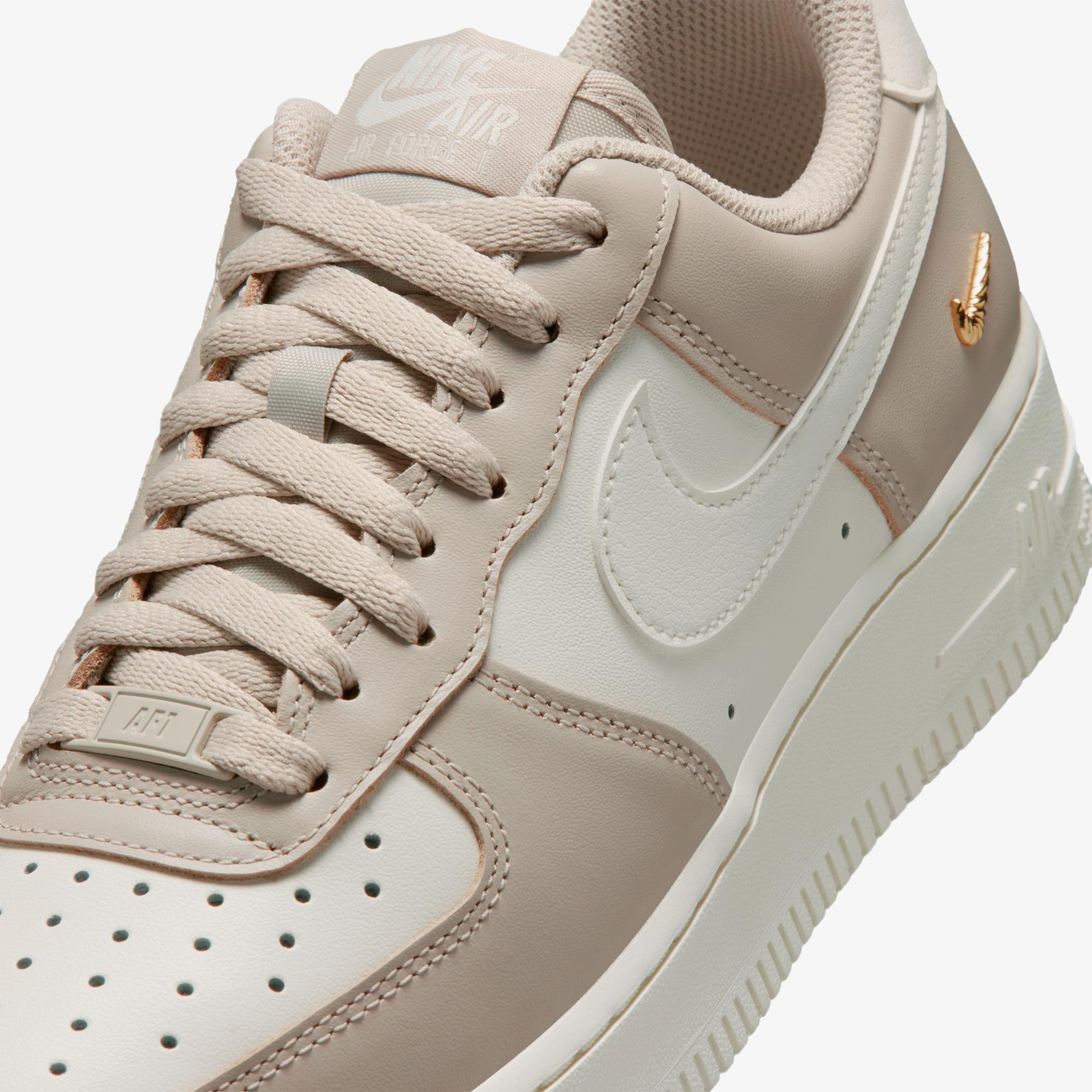 Nike Air Force 1 '07 Low Kadın Bej Spor Ayakkabı