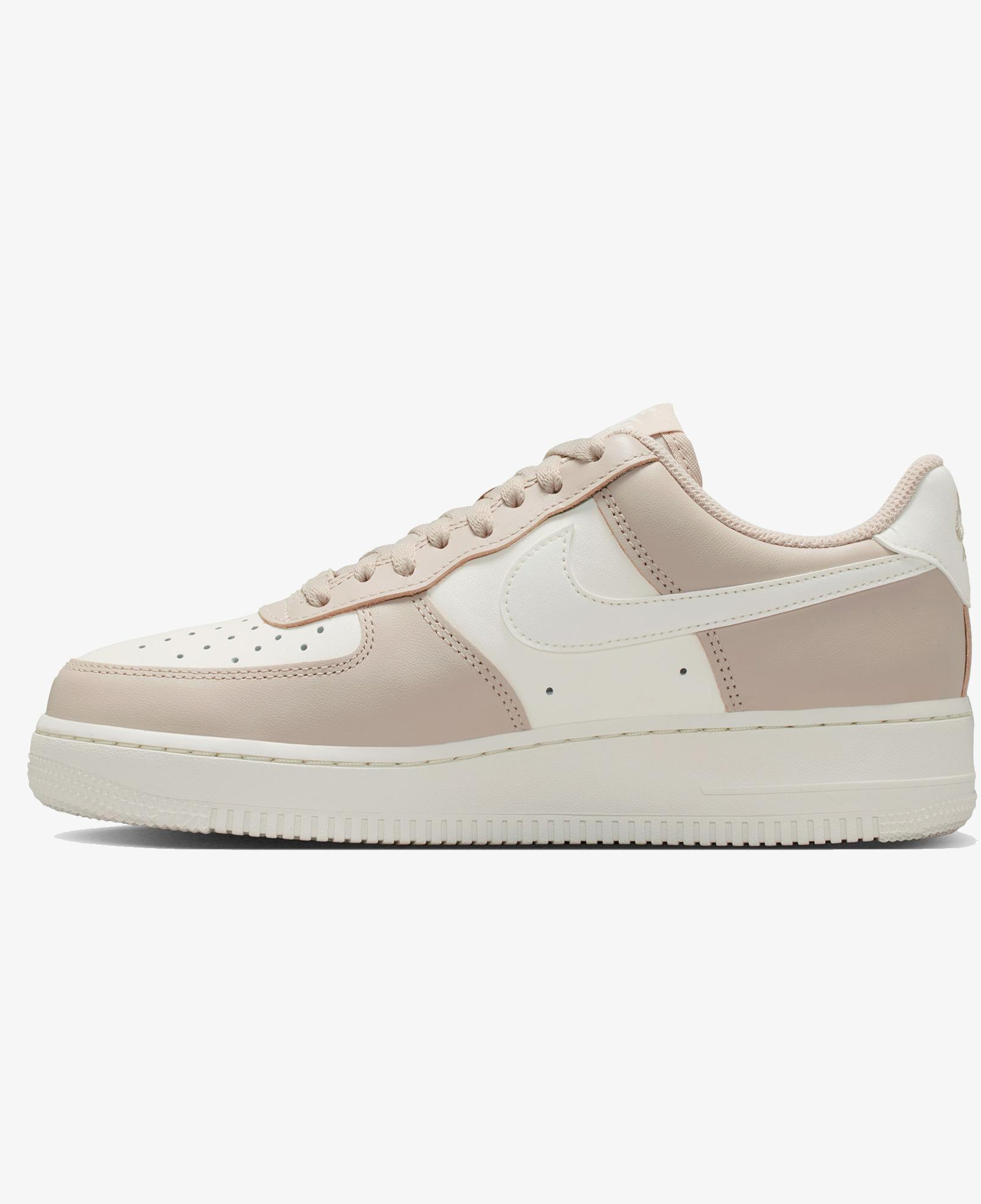 Nike Air Force 1 '07 Low Kadın Bej Spor Ayakkabı