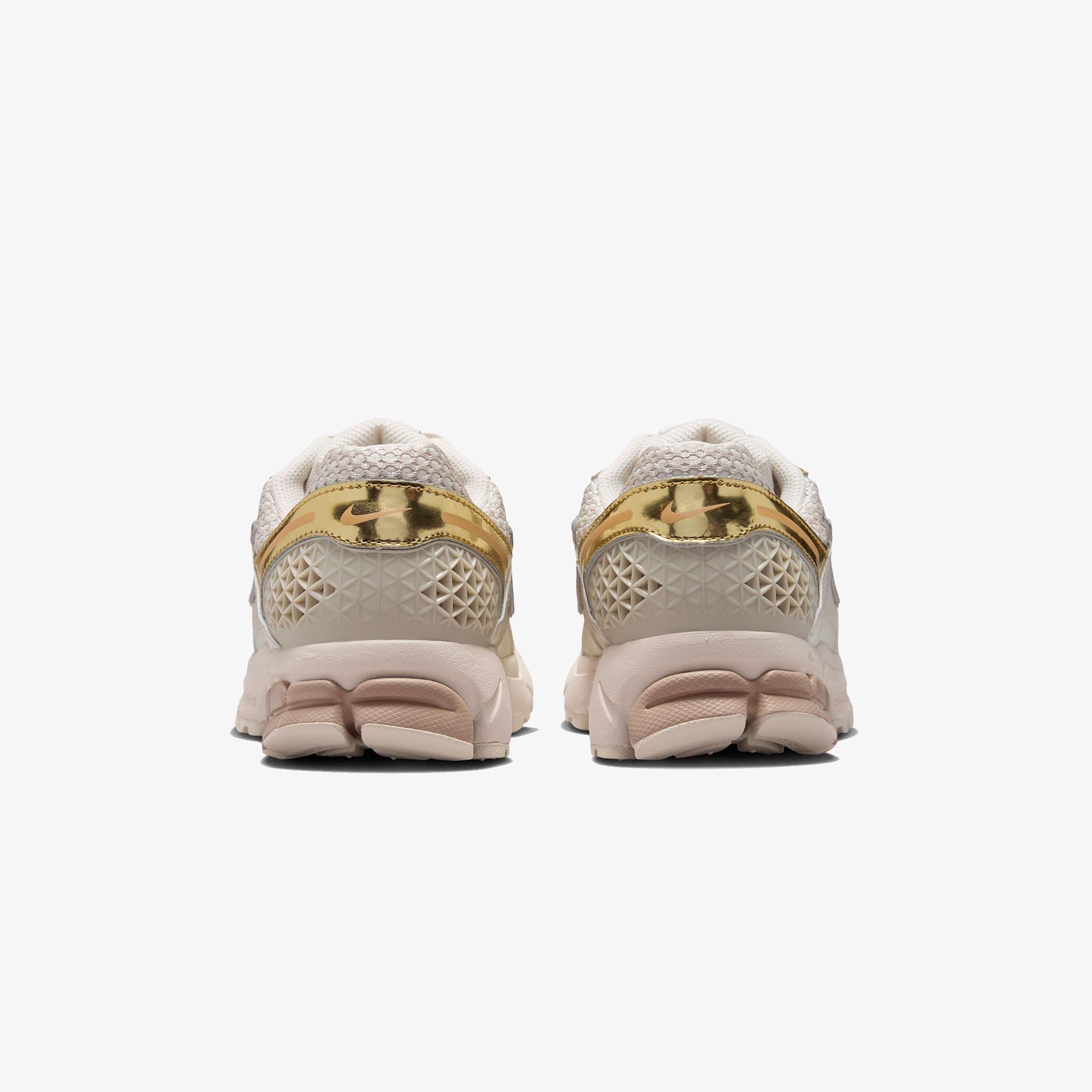 Nike Zoom Vomero 5 Kadın Bej Spor Ayakkabı