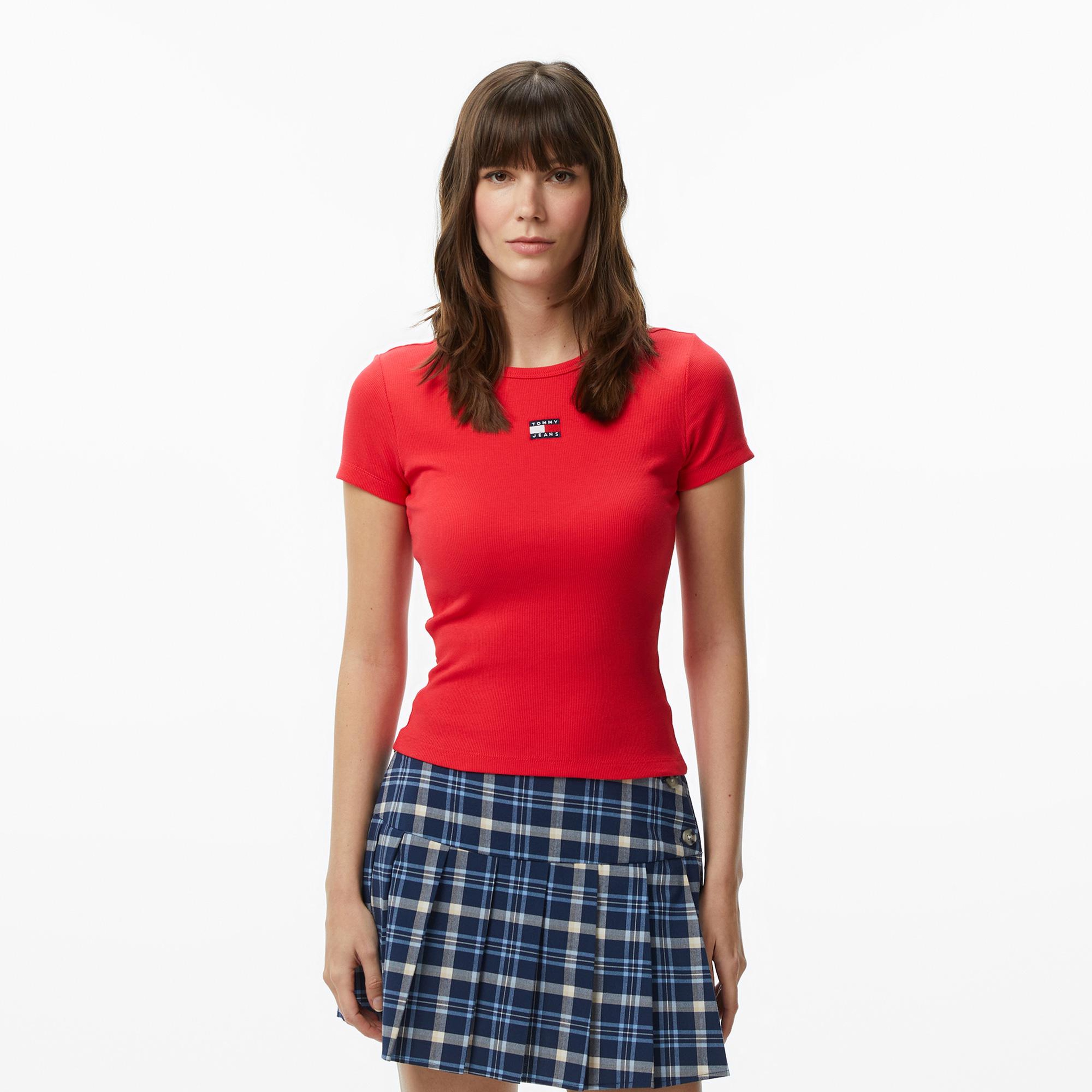 Tommy Hilfiger Badge Kadın Kırmızı T-Shirt