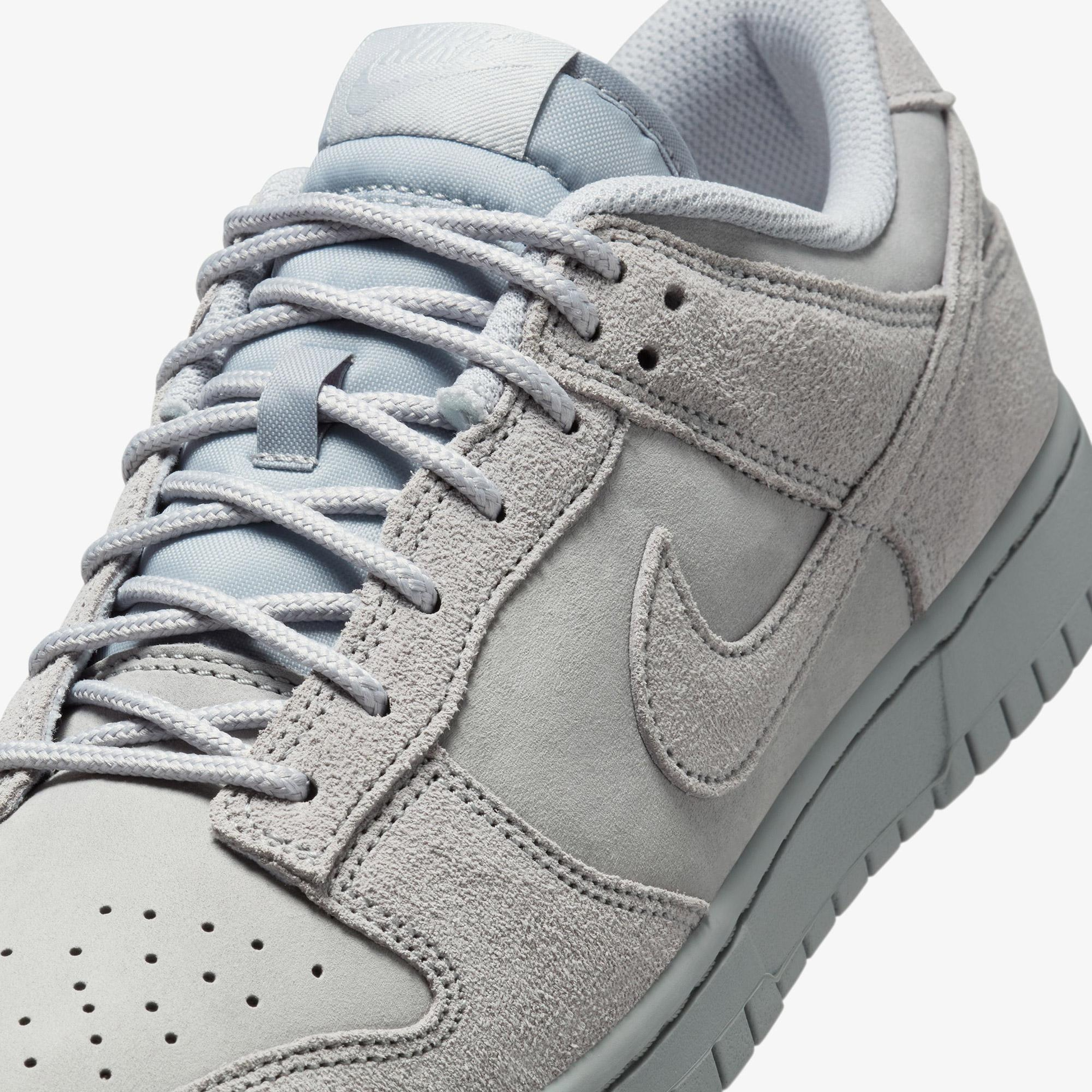 Nike Dunk Low Retro SE Erkek Gri Spor Ayakkabı