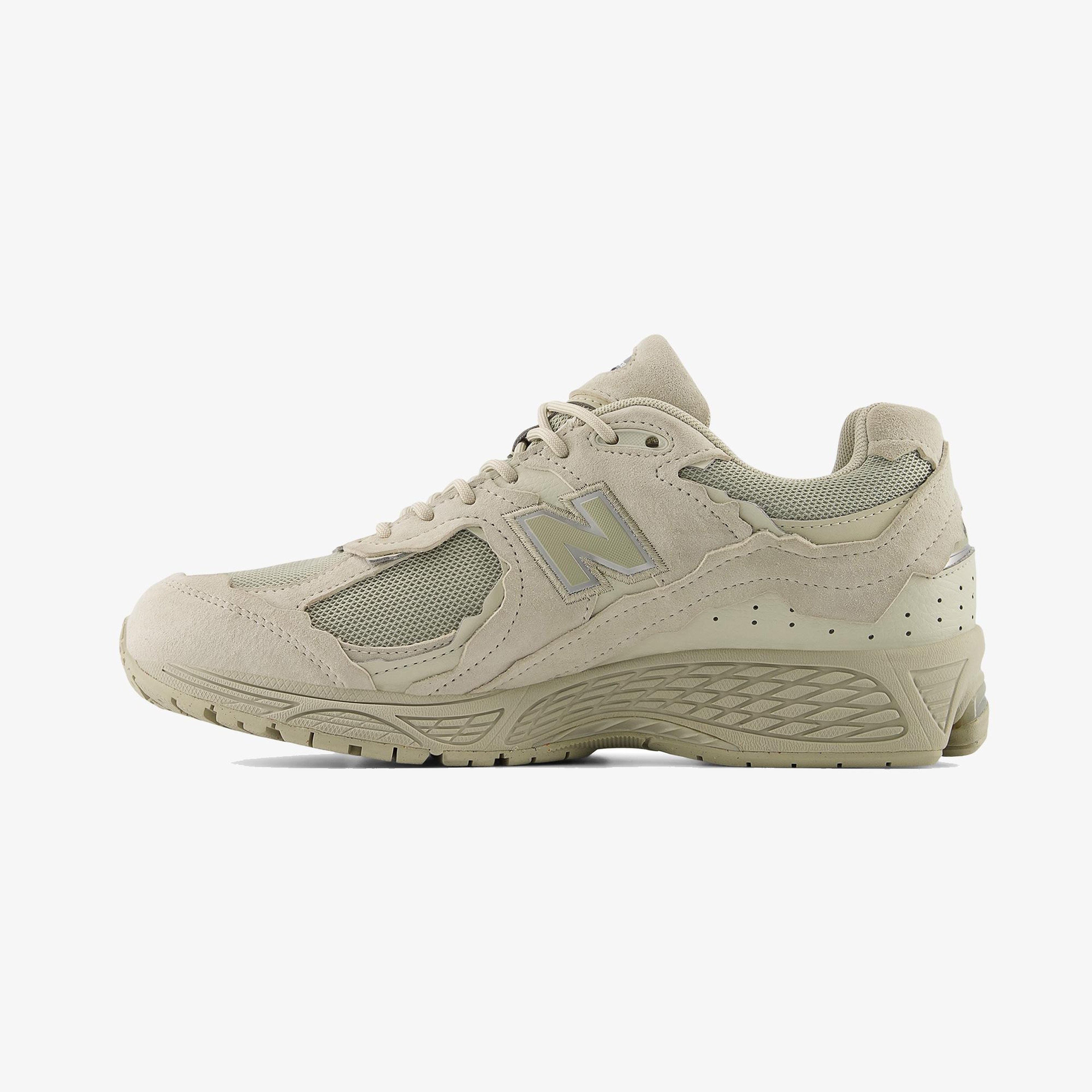 New Balance 2002 Lifestyle Kadın Bej Spor Ayakkabı