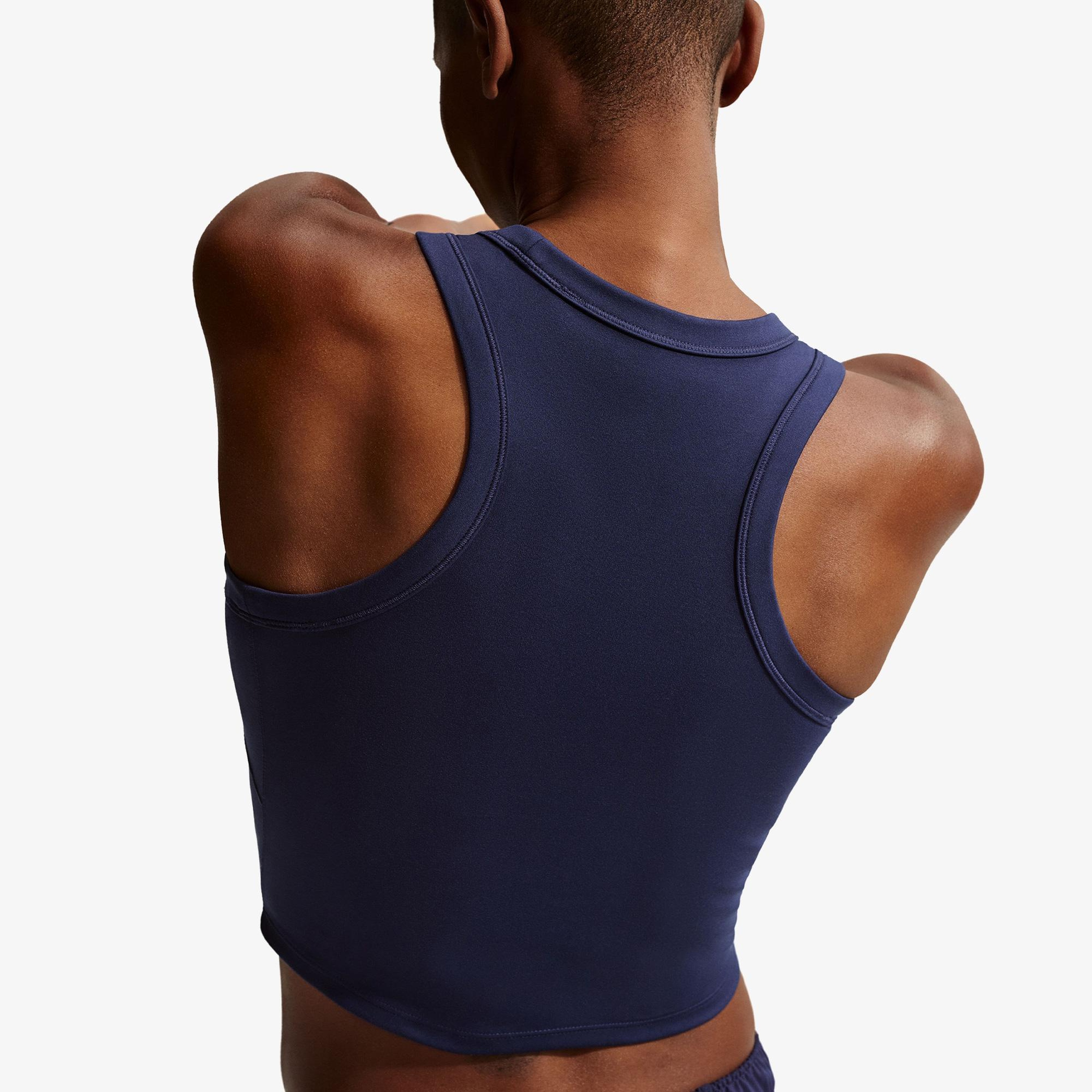 Nike One Fitted Dri-Fit Kadın Lacivert Crop T-Shirt