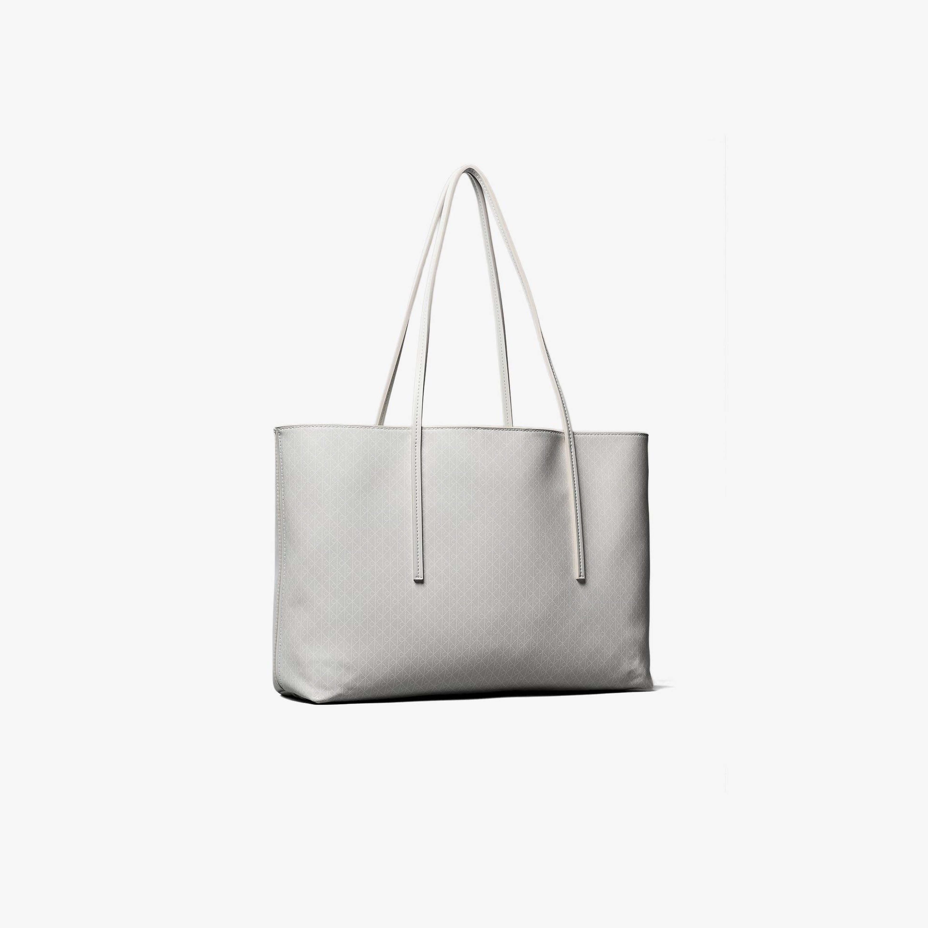 Calvin Klein Emblem Pouch Kadın Beyaz Tote El Çantası