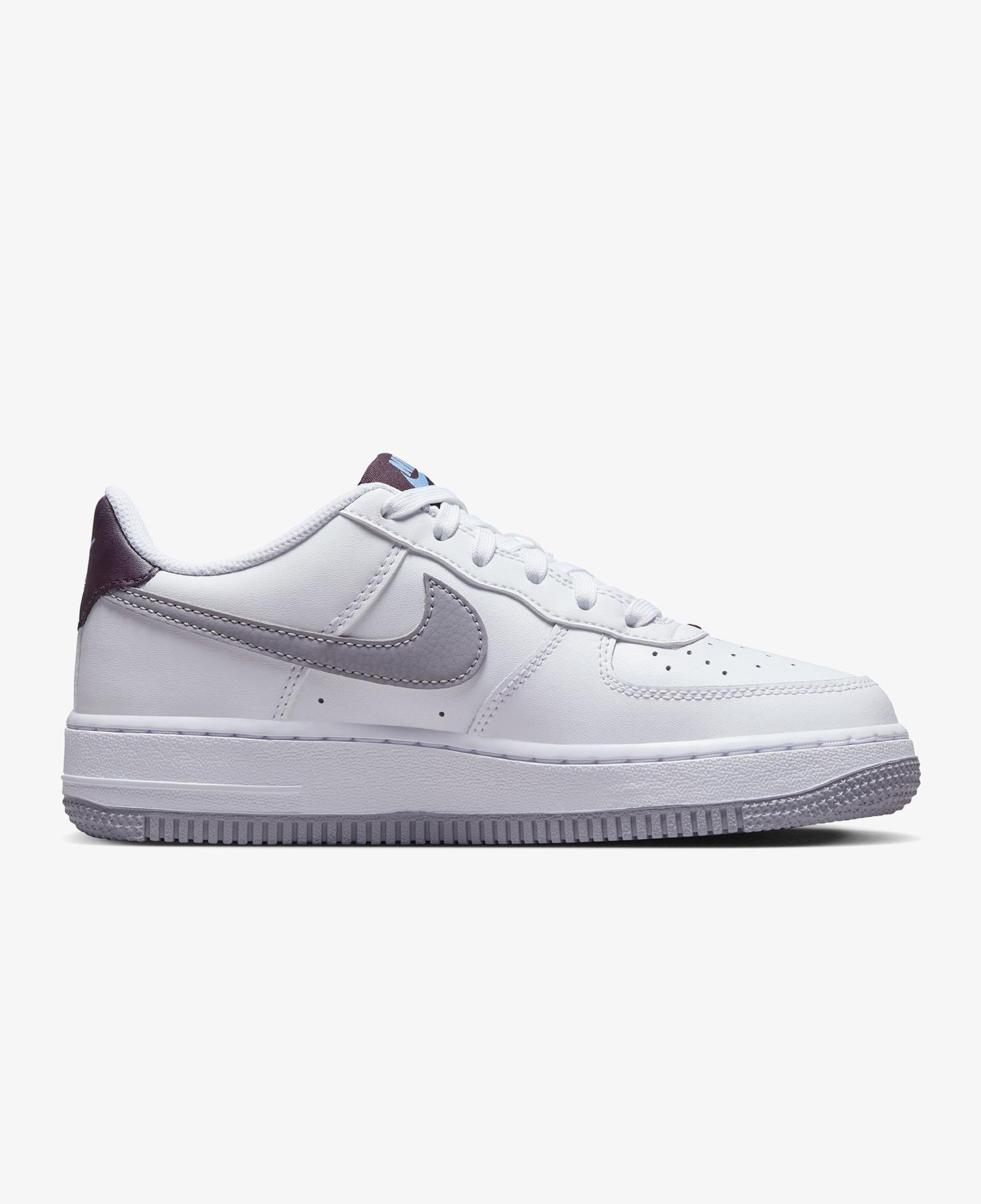 Nike Air Force 1 Genç Beyaz Spor Ayakkabı