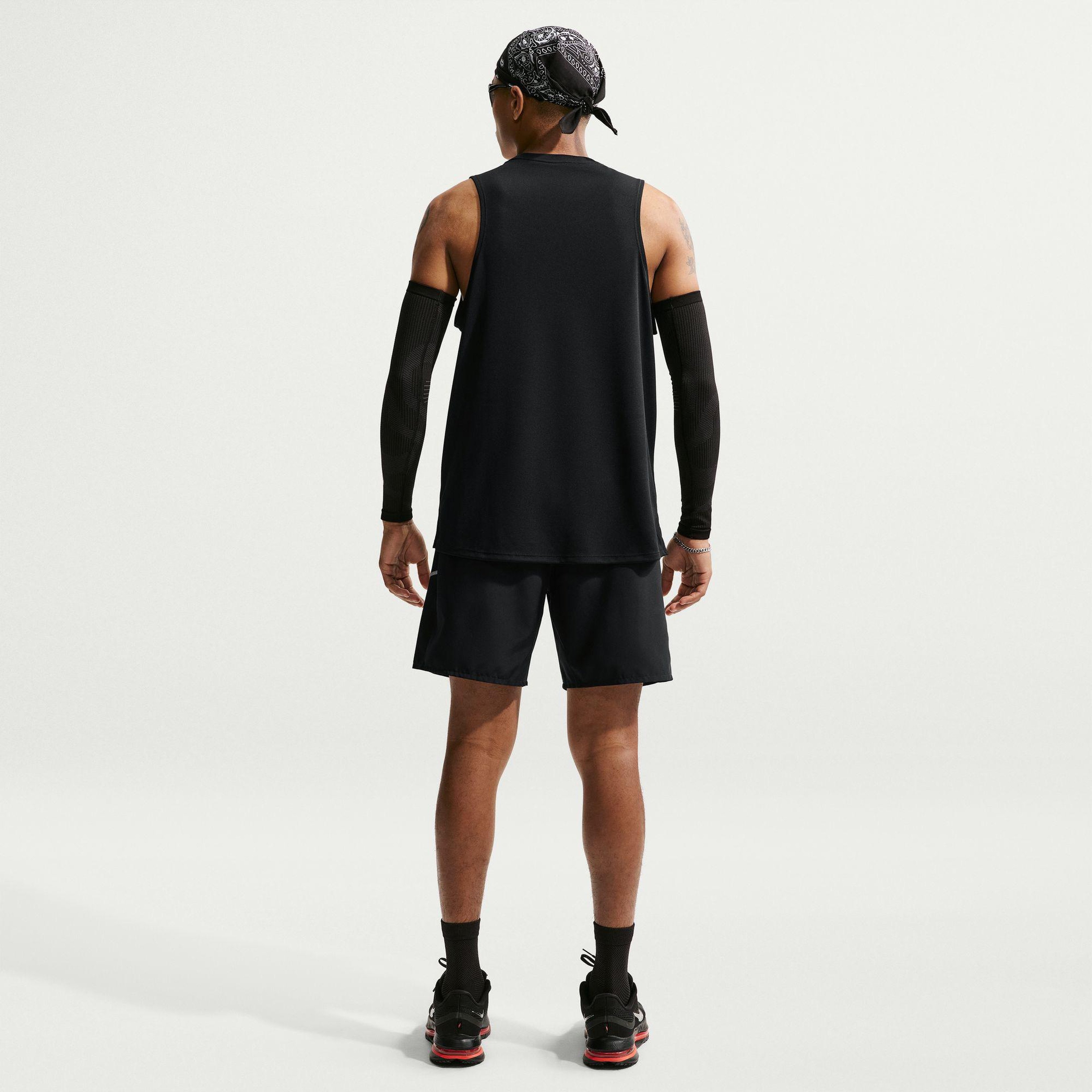Nike Dri-Fit Miler 18 cm Erkek Siyah Şort