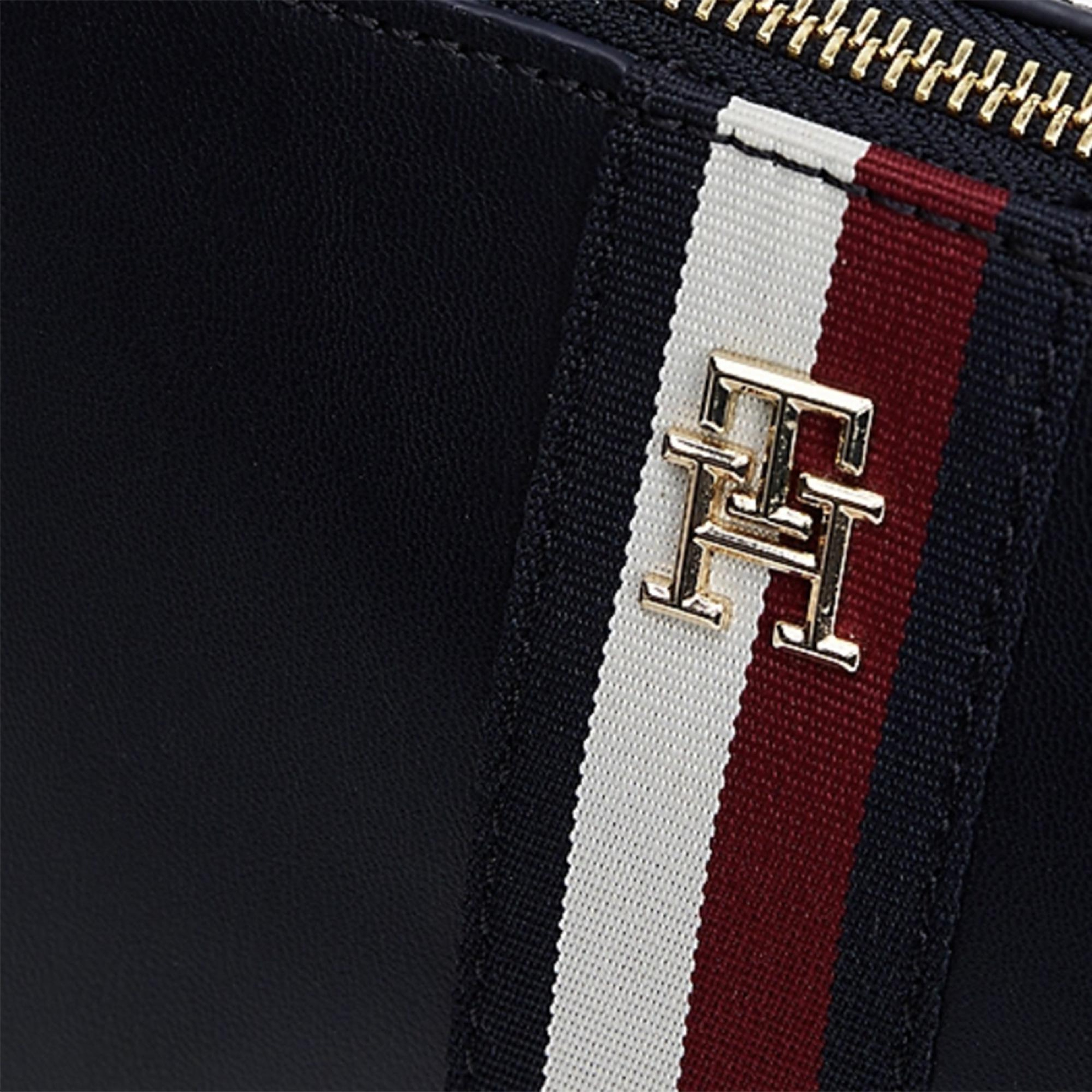 Tommy Hilfiger Modern Crossover Corp Kadın Lacivert Çapraz Çanta