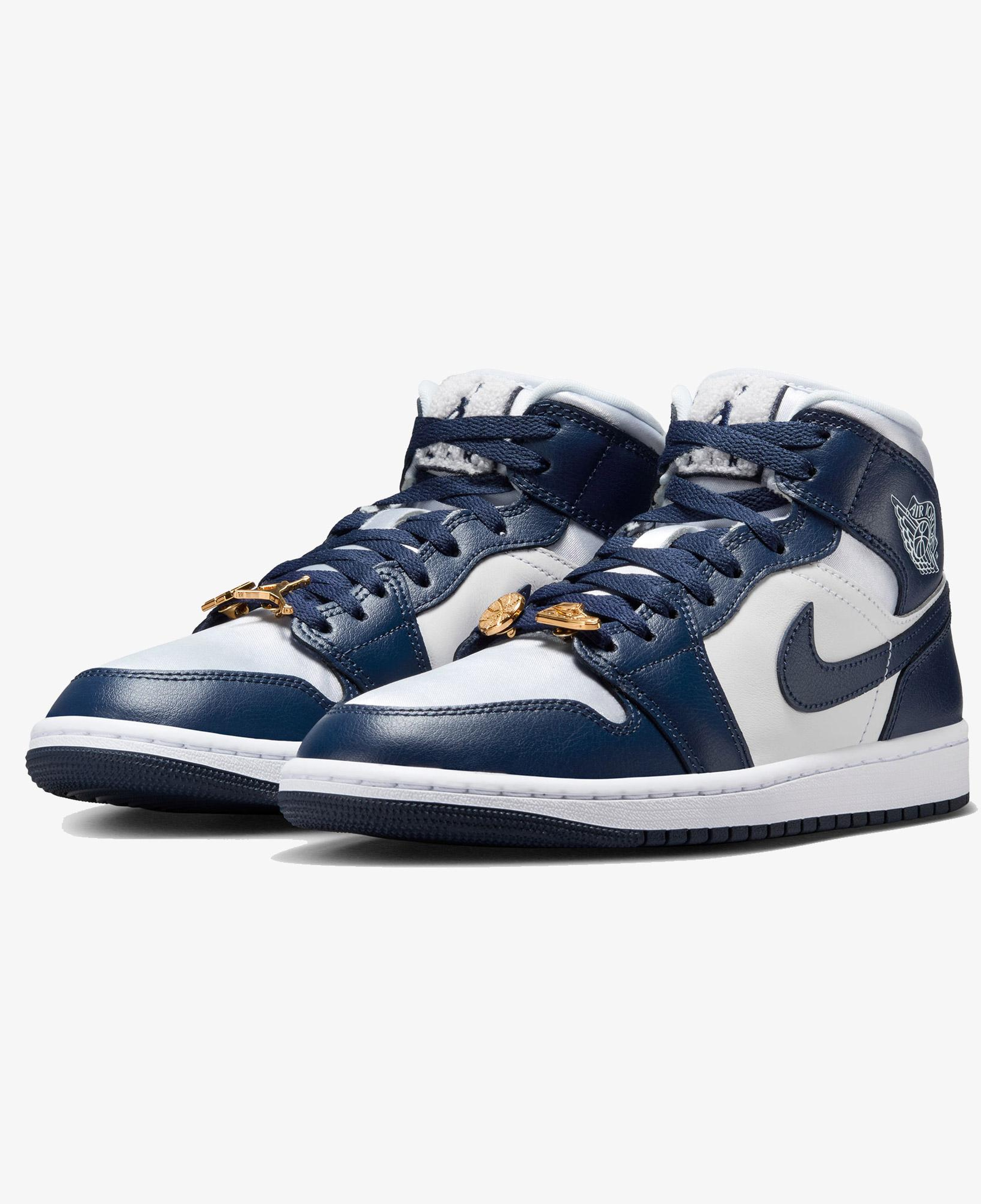 Jordan Air 1 Mid SE Kadın Lacivert Spor Ayakkabı