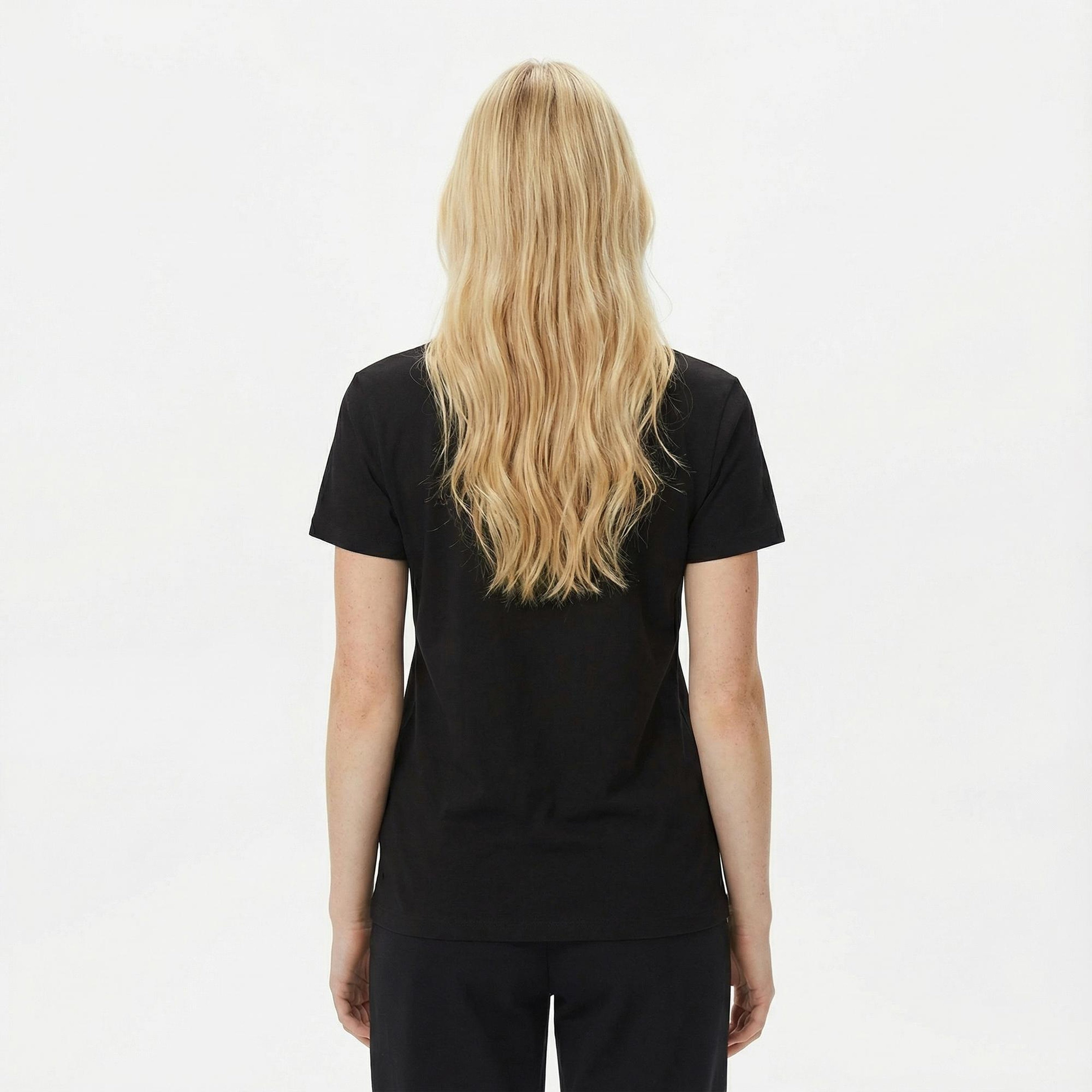 Guess Marina Slim Fit Kadın Siyah T-Shirt