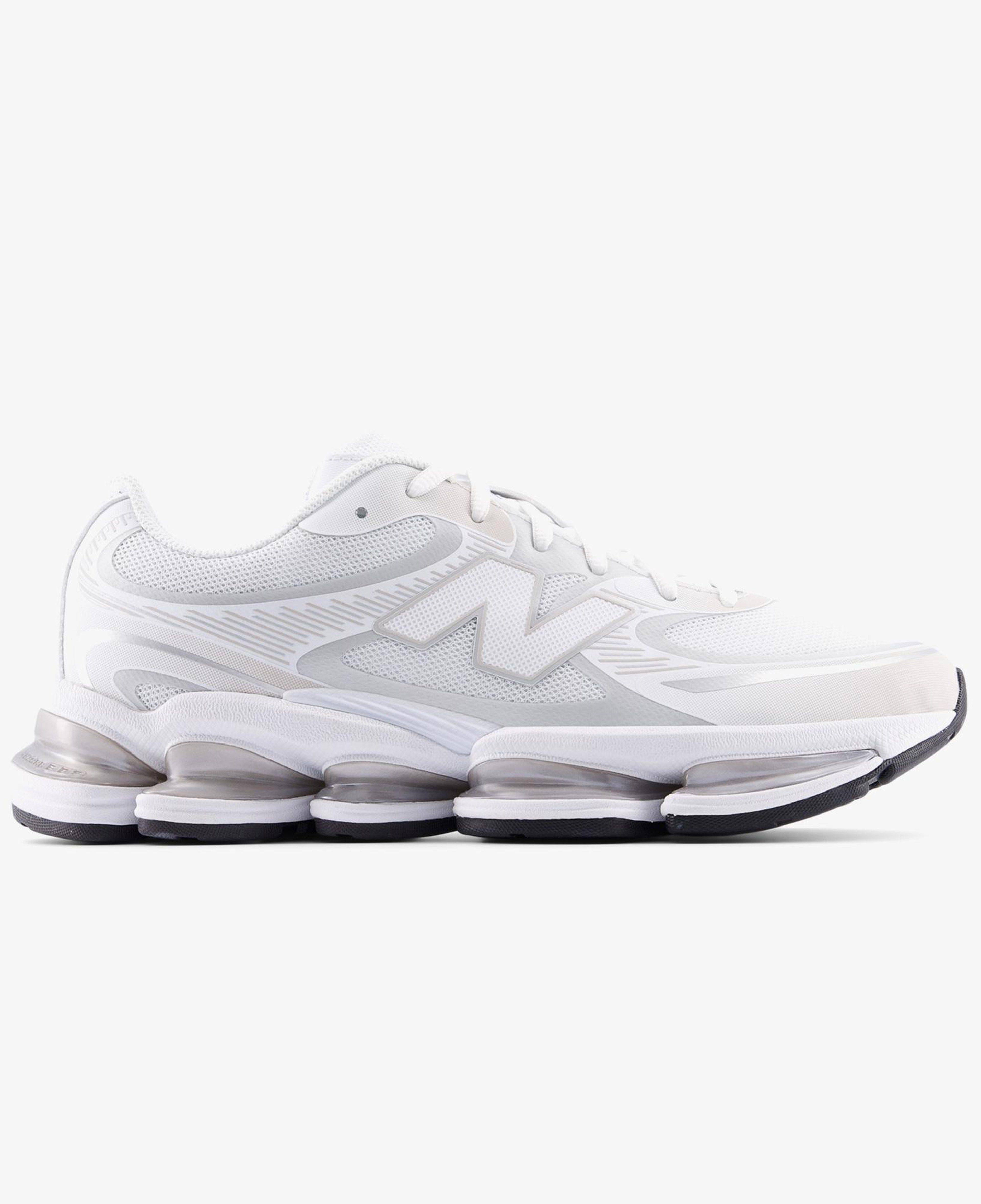 New Balance 2000 Lifestyle Unisex Beyaz Spor Ayakkabı