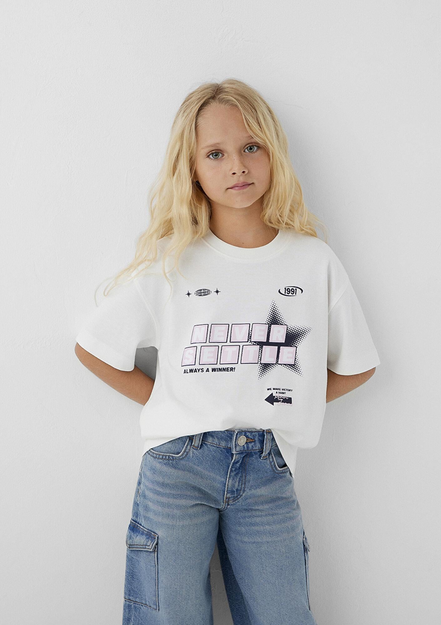 Mavi Baskılı Ekru Tişört Loose Fit / Bol Rahat Kesim 7610485-70057