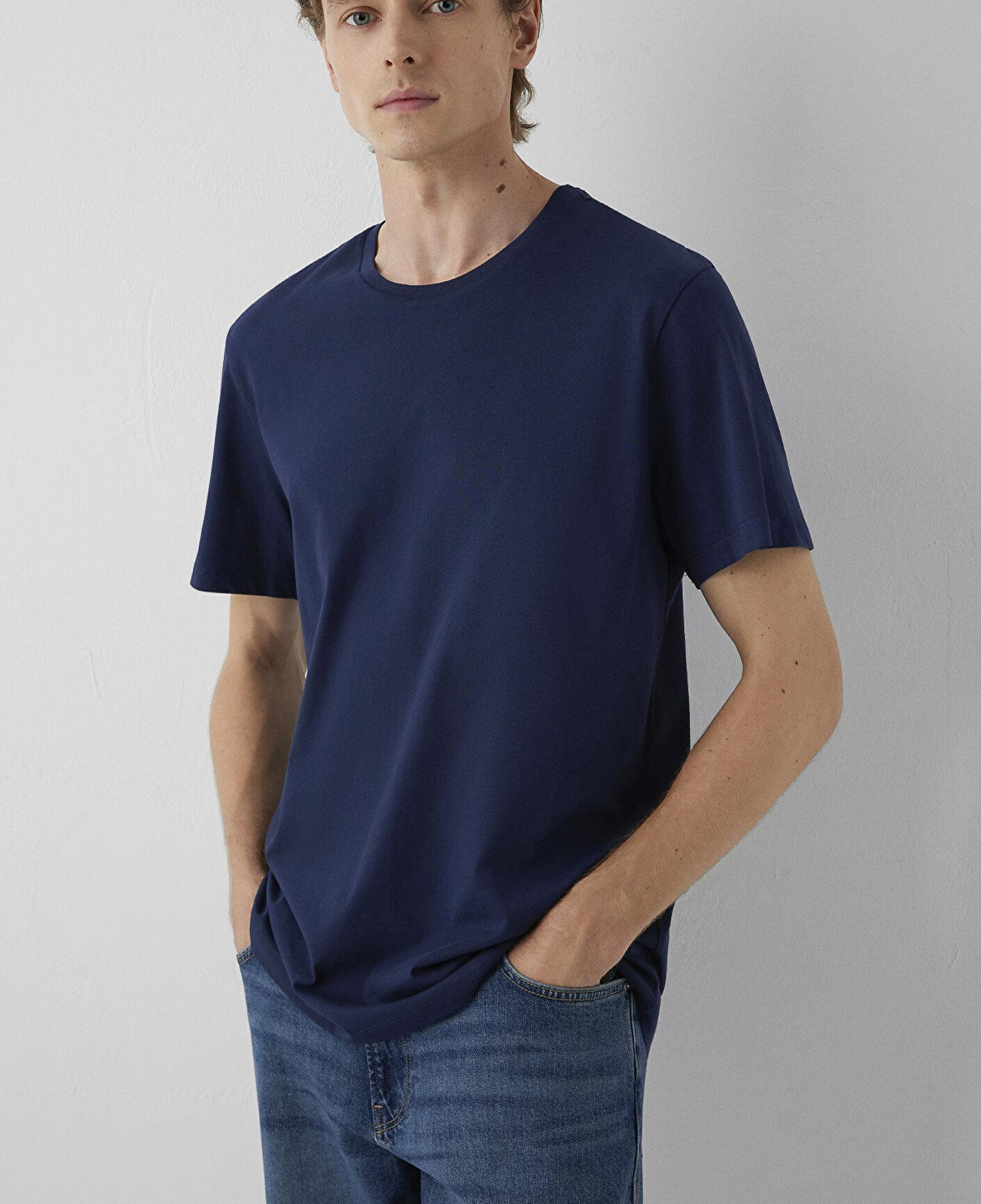 Mavi Lacivert Basic Tişört Slim Fit / Dar Kesim 065574-70497