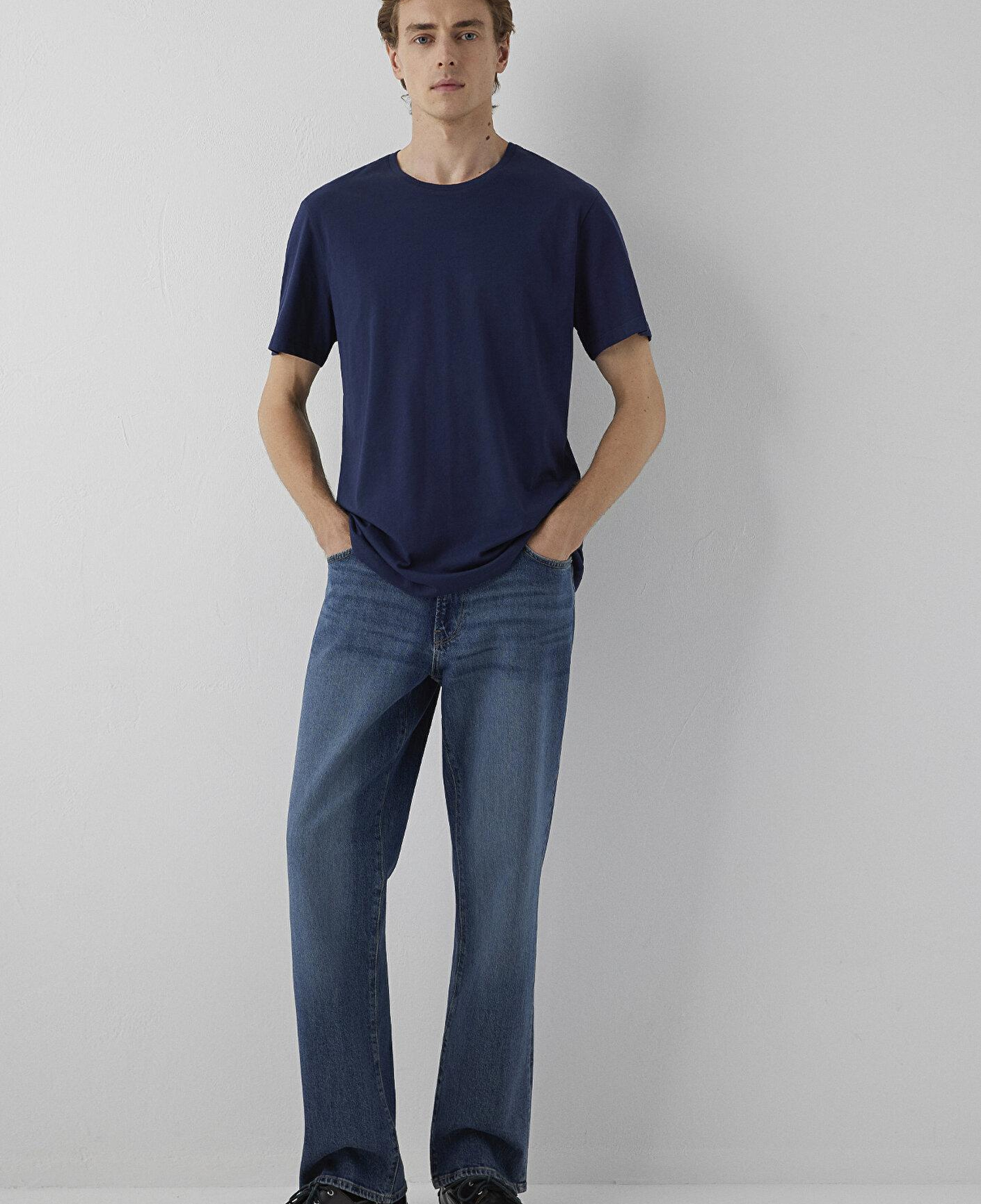 Mavi Lacivert Basic Tişört Slim Fit / Dar Kesim 065574-70497