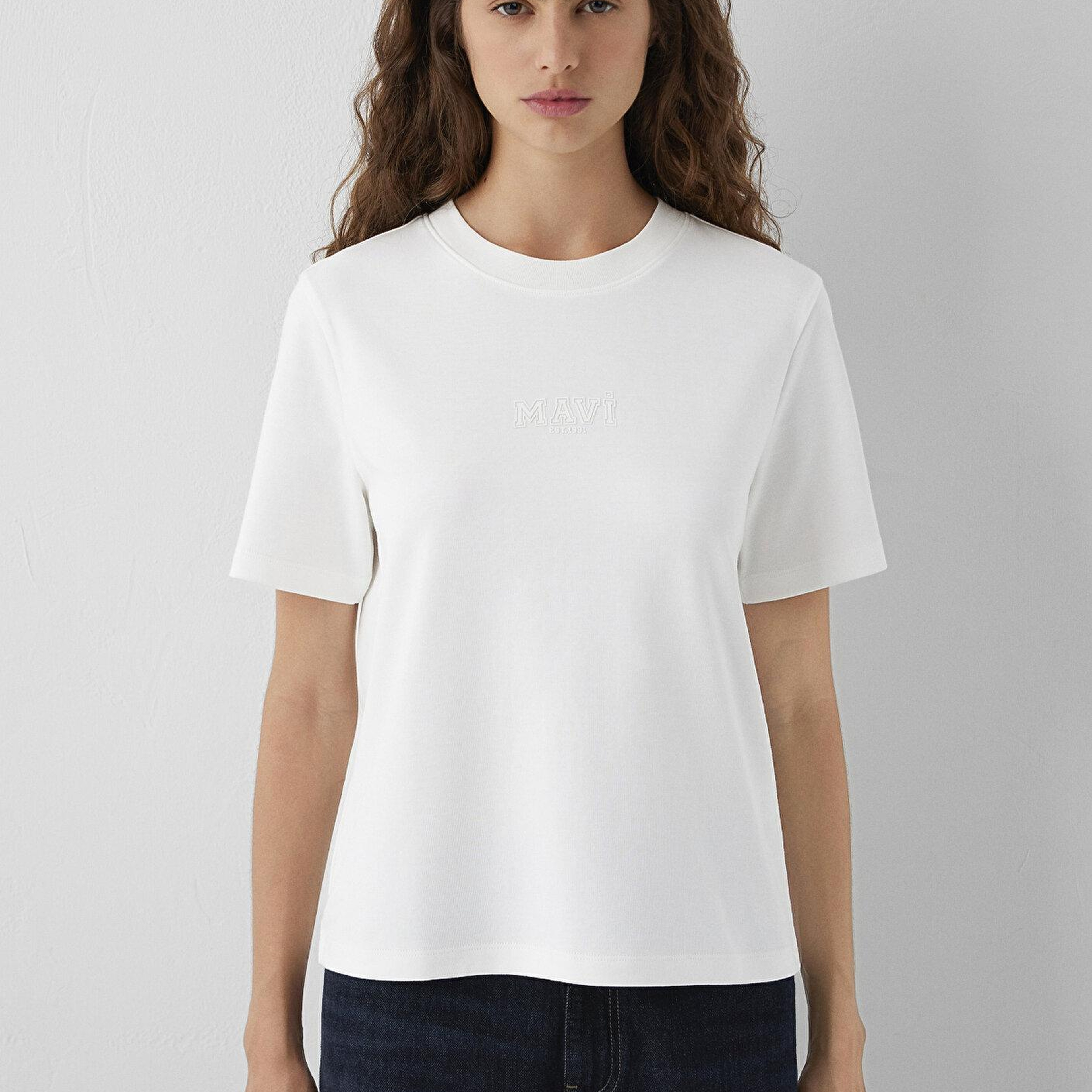Mavi Mavi Logo Baskılı Ekru Tişört Semi Slim Fit / Yarı Dar Kesim 1614377-70057