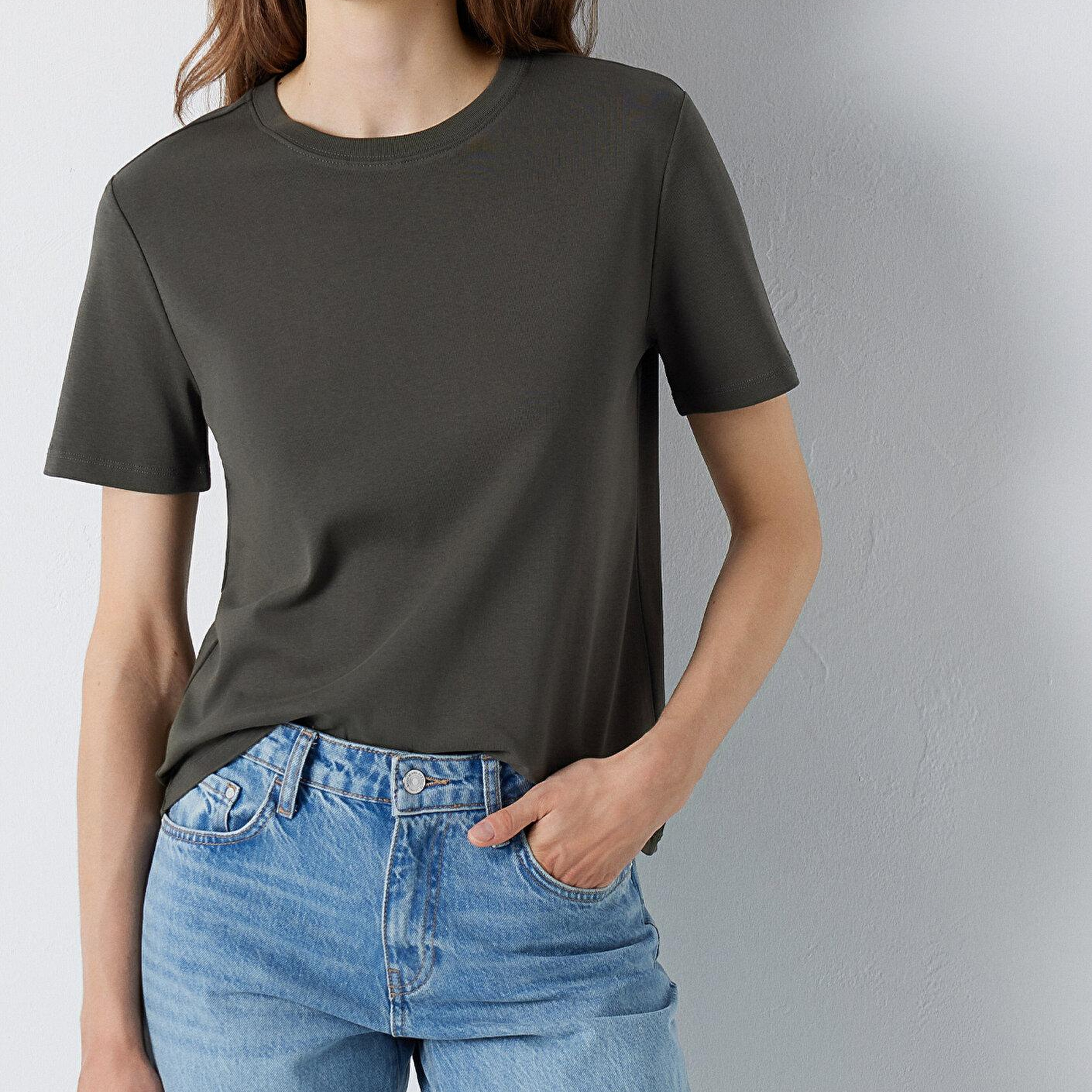 Mavi Haki Basic Tişört Semi Slim Fit / Yarı Dar Kesim 1612916-71553