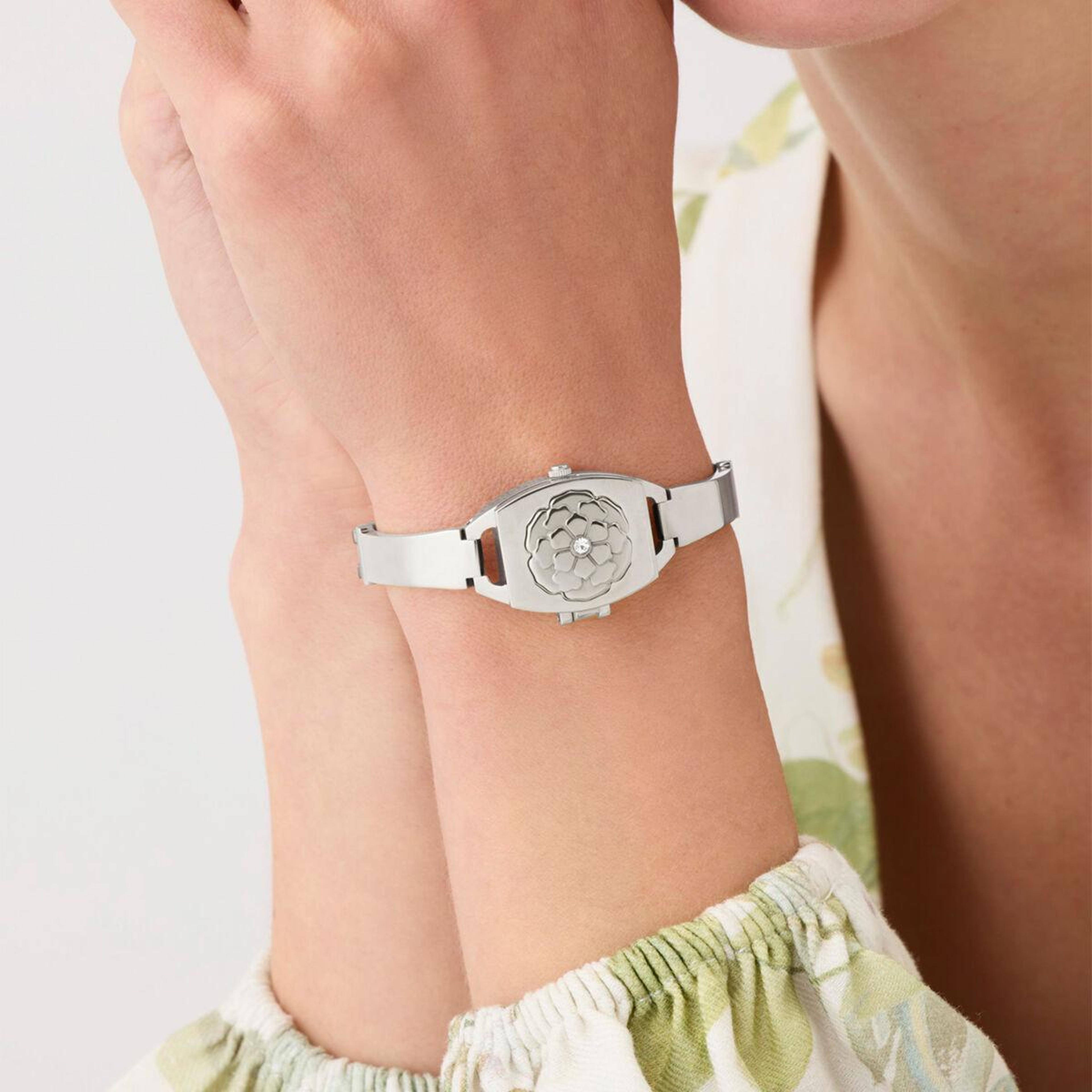 Guess GUGW1043L1 Kadın Kol Saati