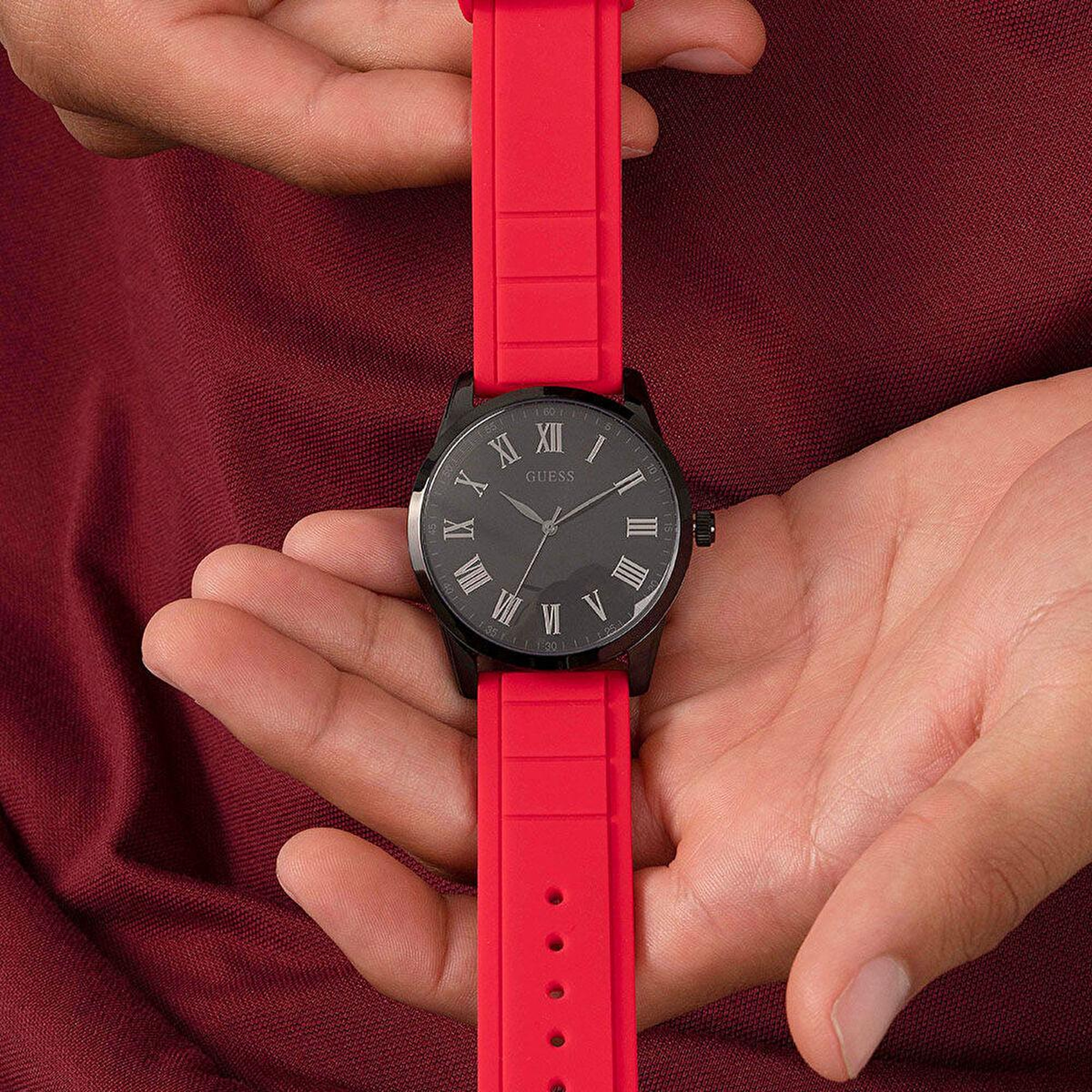 Guess GUGW0362G4 Erkek Kol Saati