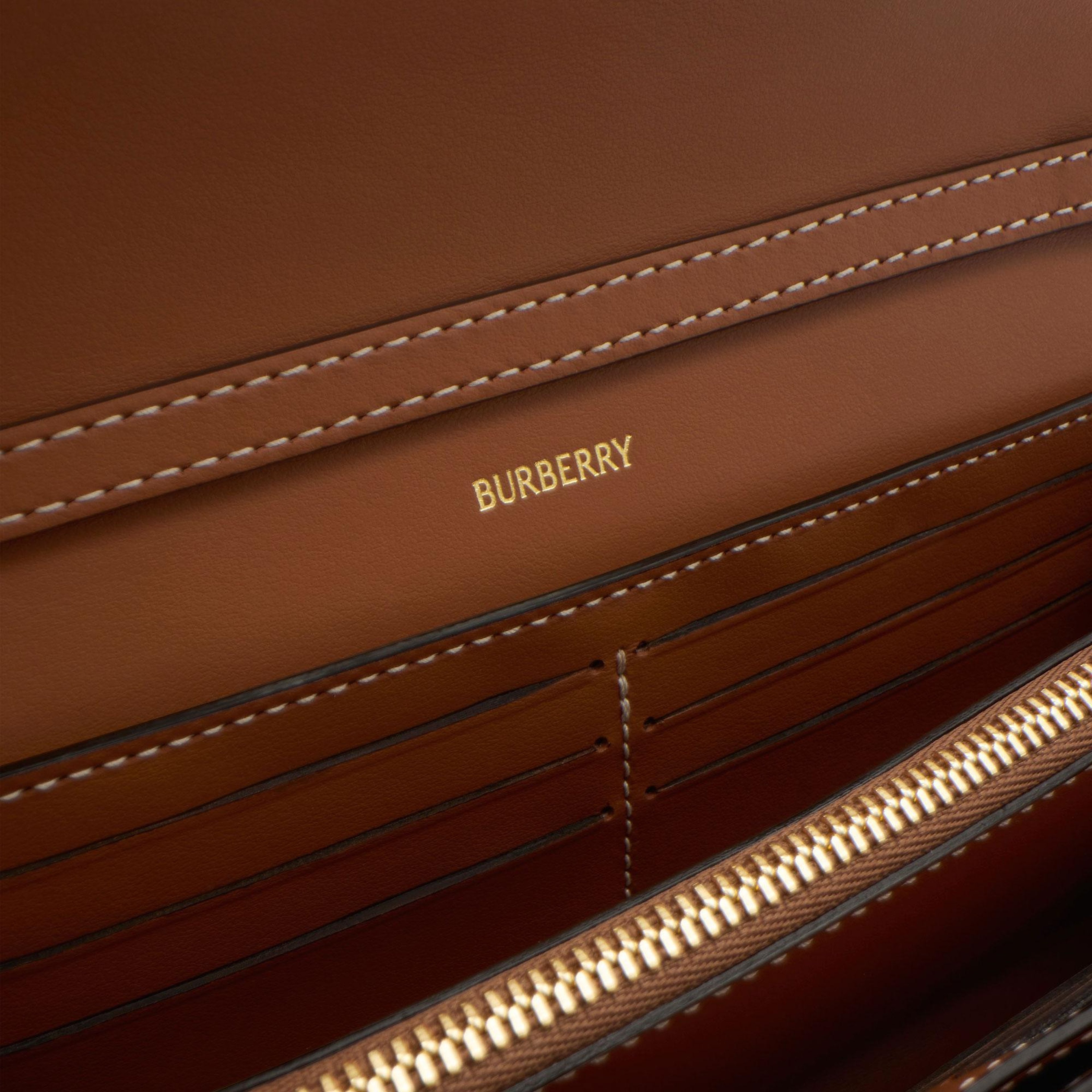 Burberry Hannah Check Chain Strap Kadın Bej Çanta