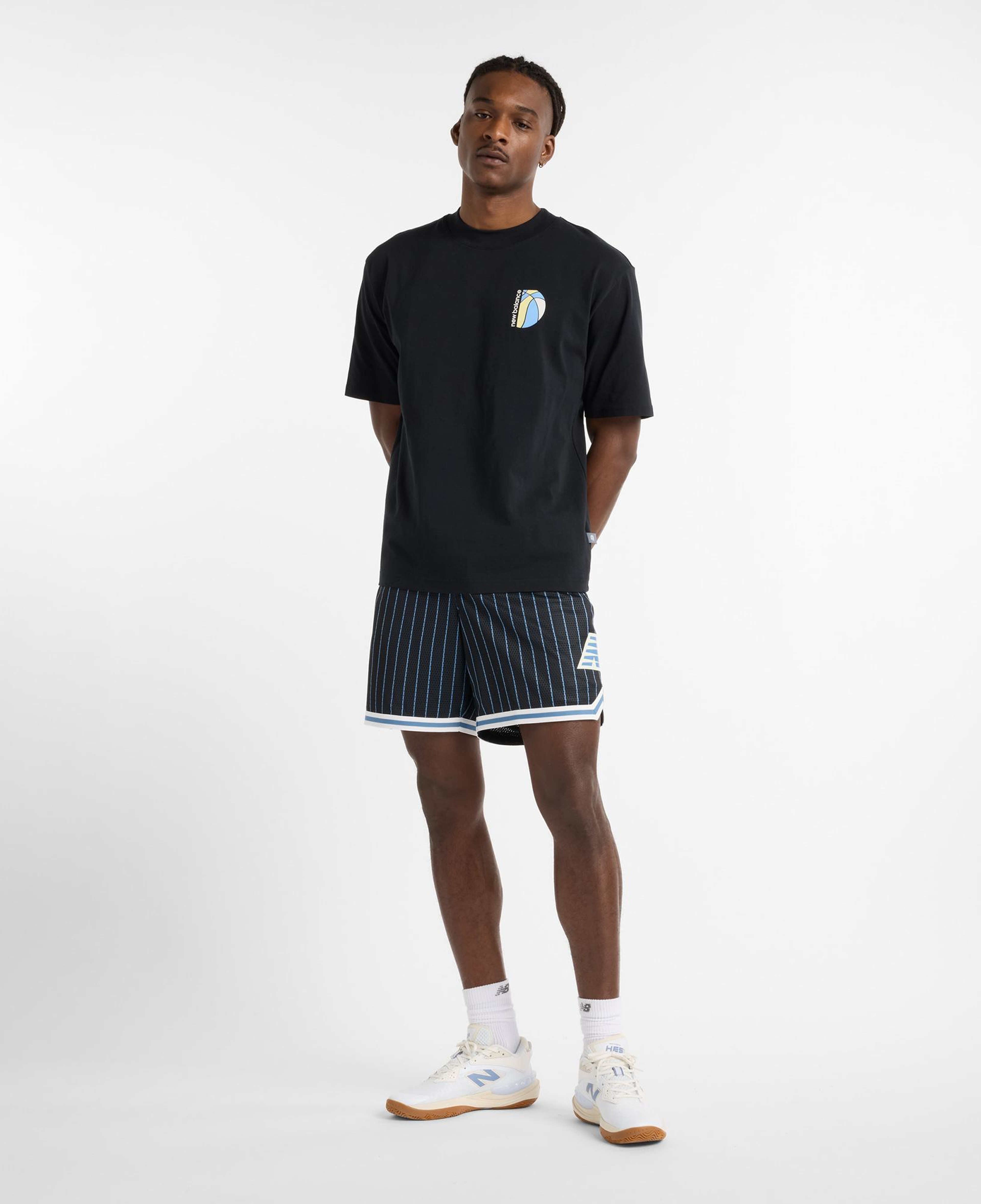 New Balance Hoops Mosaic Court Graphic Erkek Siyah T-Shirt