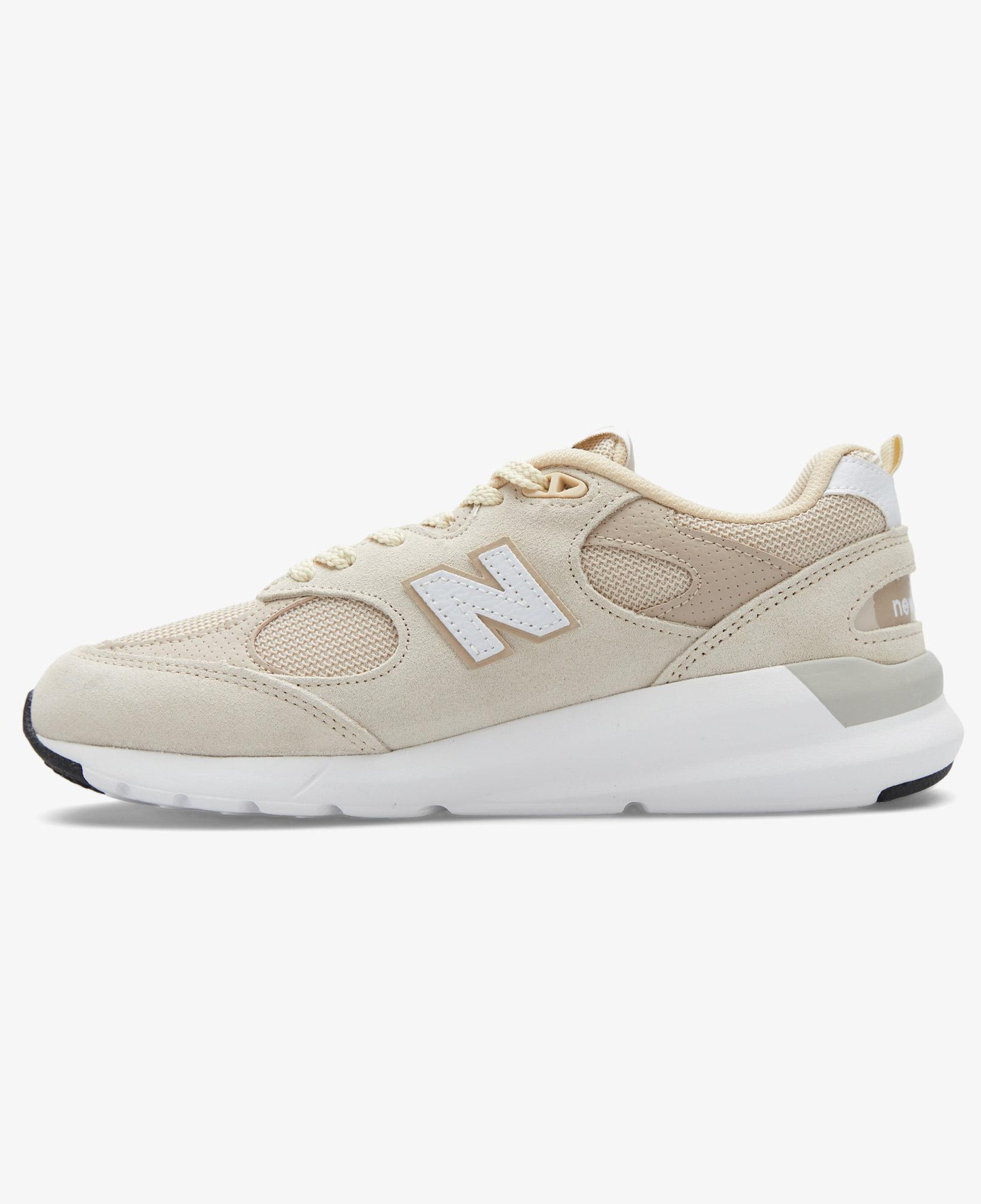 New Balance 109 Kadın Bej Spor Ayakkabı
