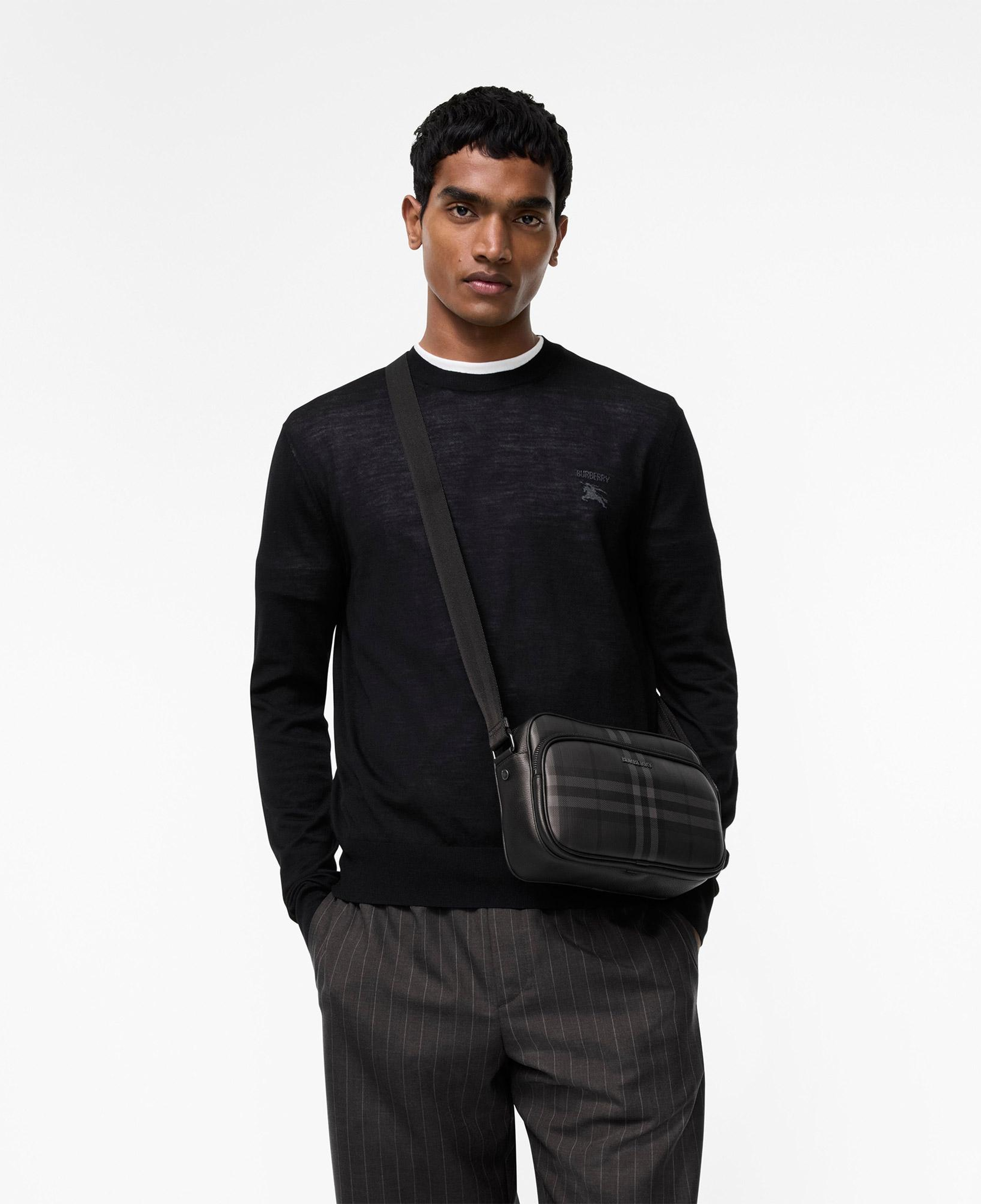 Burberry Pocket Crossbody Iron Bin Erkek Antrasit Omuz Çantası